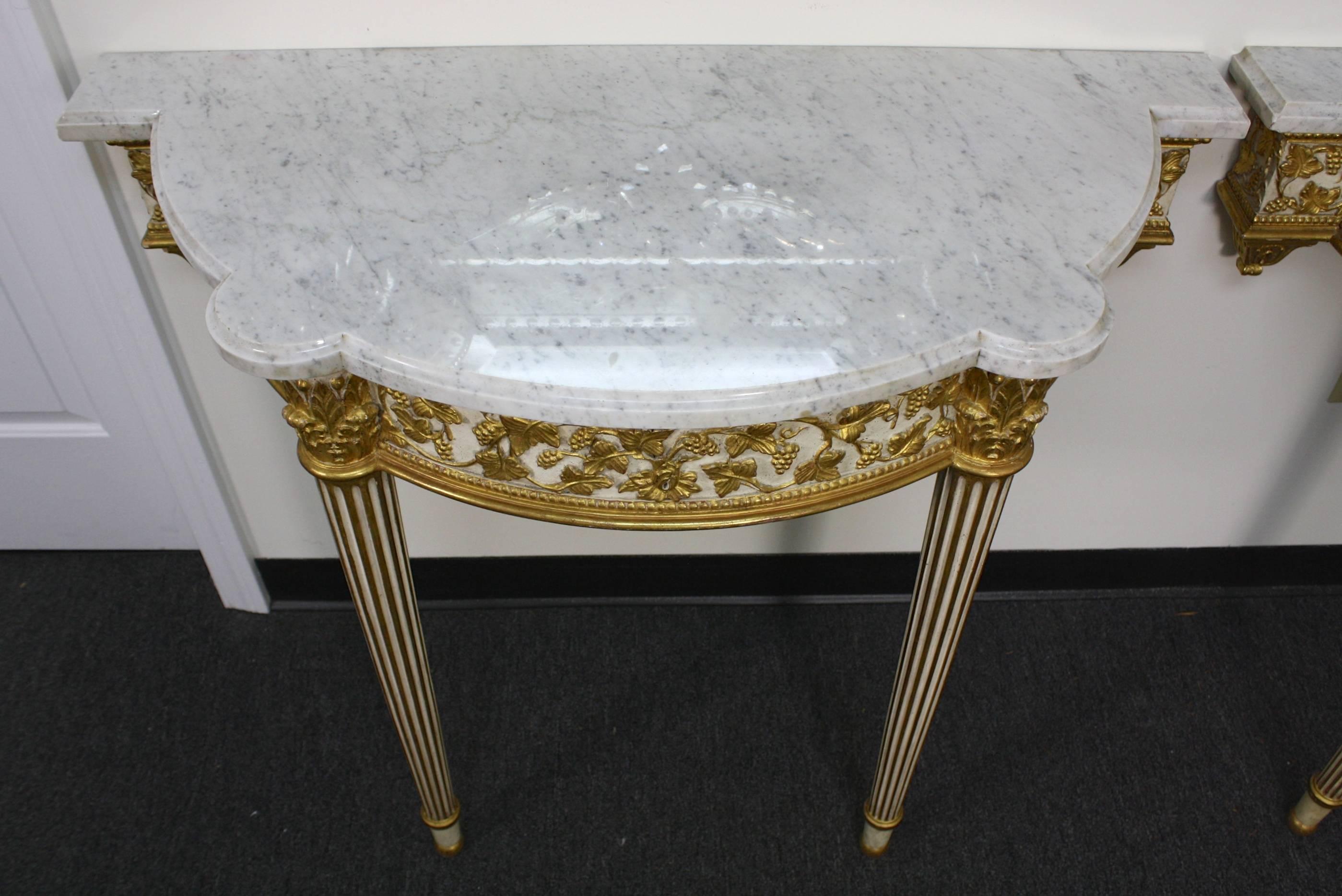 Pair of Fine Quality Louis XVI Style Console Tables For Sale 1