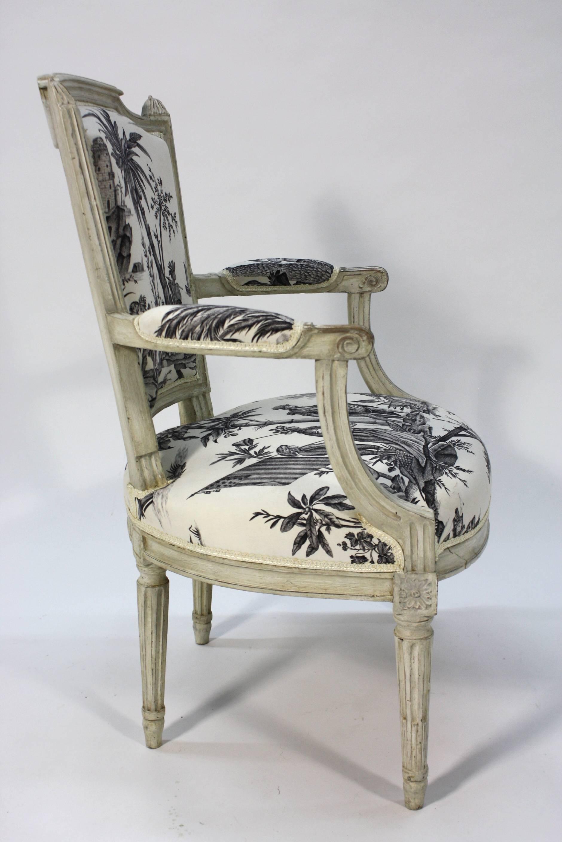 Hand-Painted Pair of French Louis XVI Period Fauteuils or Armchairs For Sale