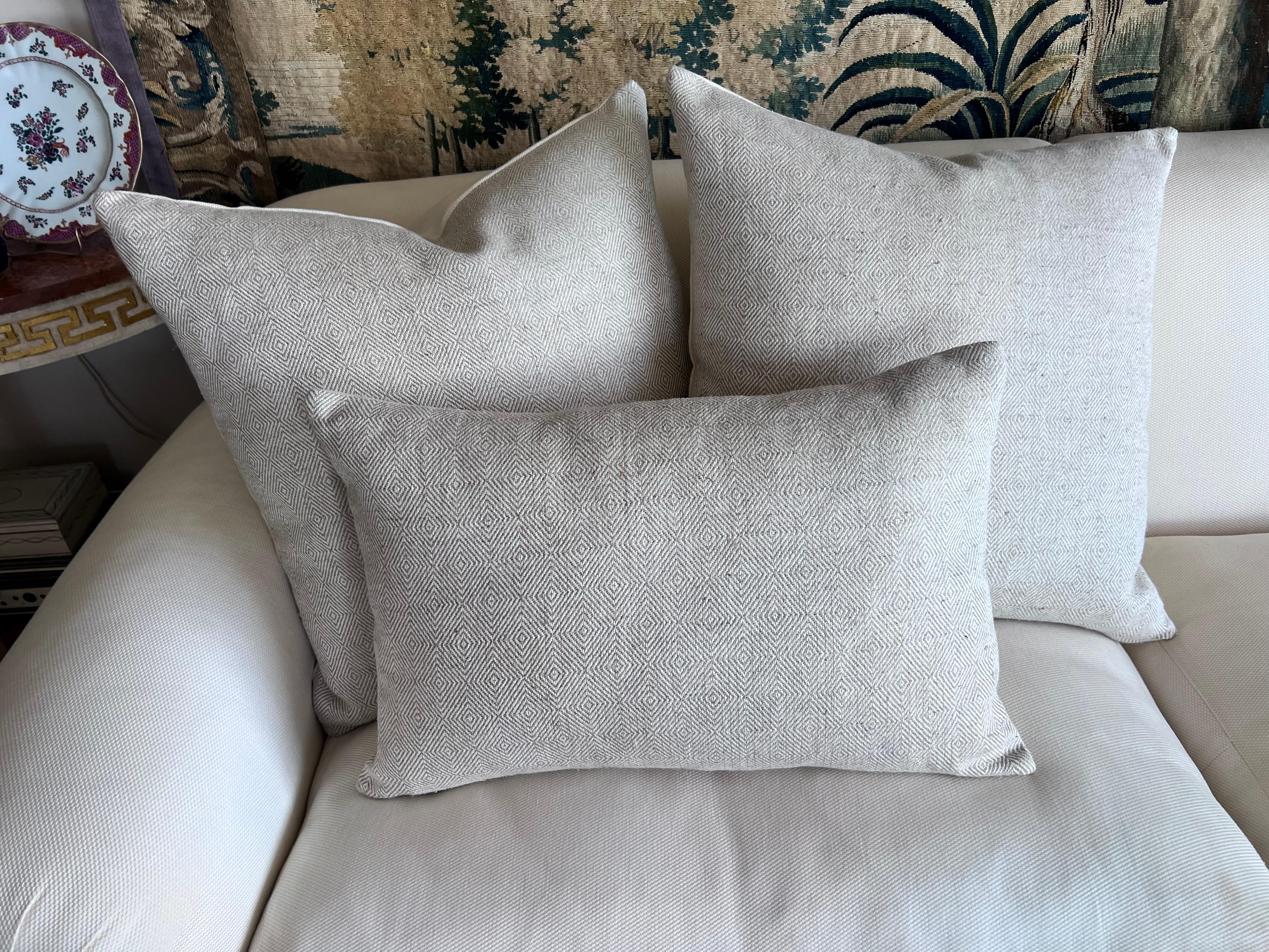 XXIe siècle et contemporain Paire de coussins en lin/coton belge-22