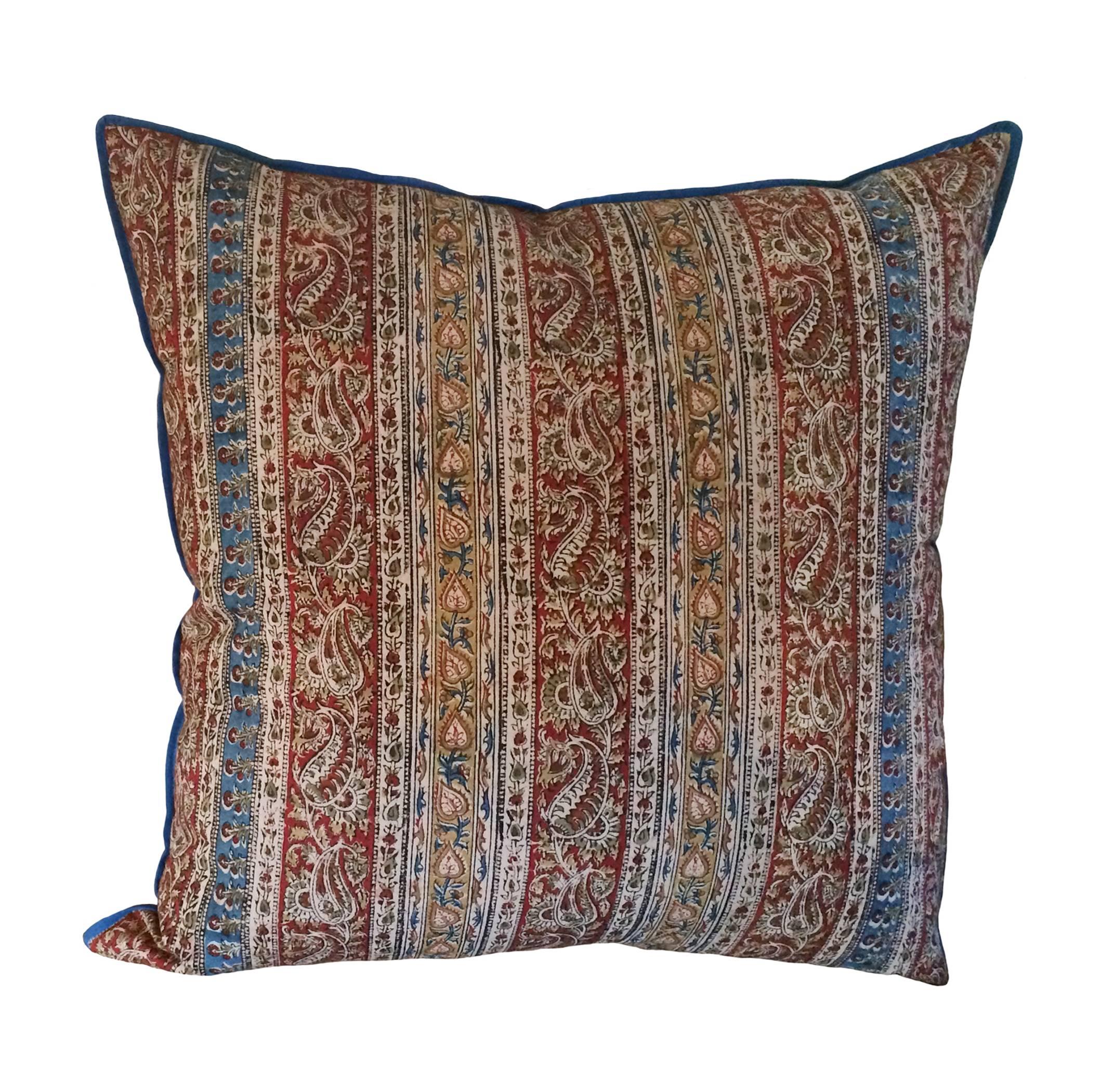Pair of Indian Batik Pillows In Excellent Condition In Montecito, CA