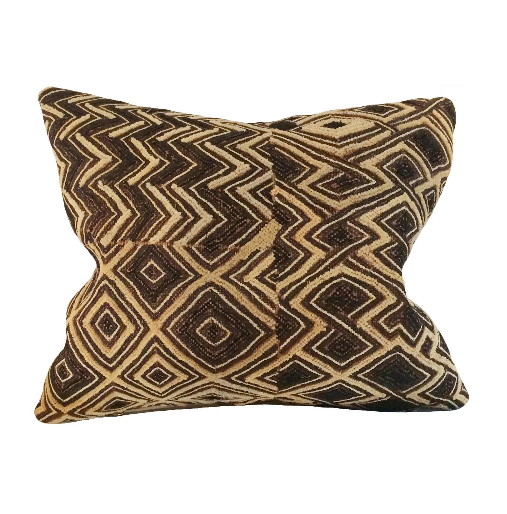 African Kasai Raffia Pillows For Sale 2