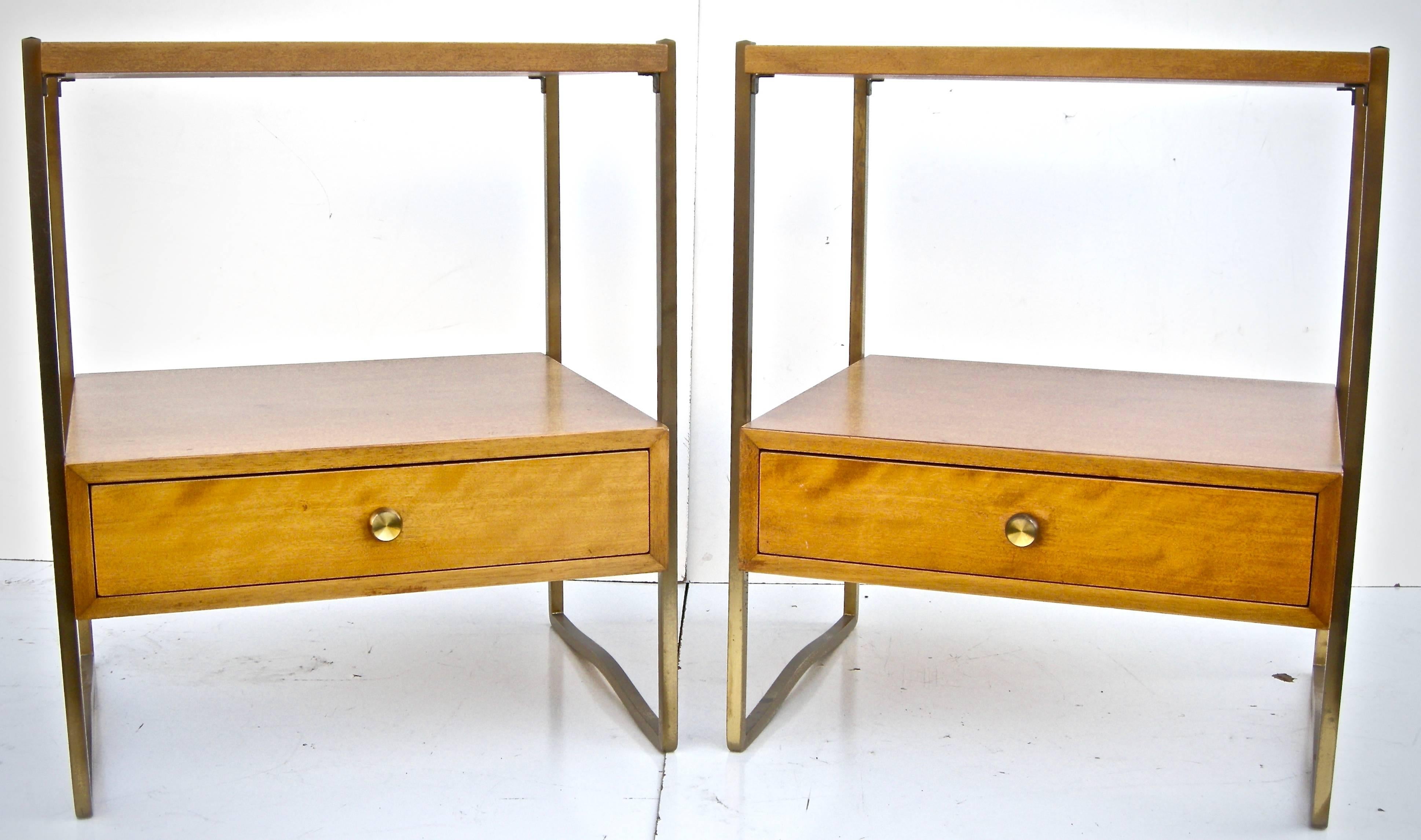 Pair of Kittinger Modernist Side Tables 3