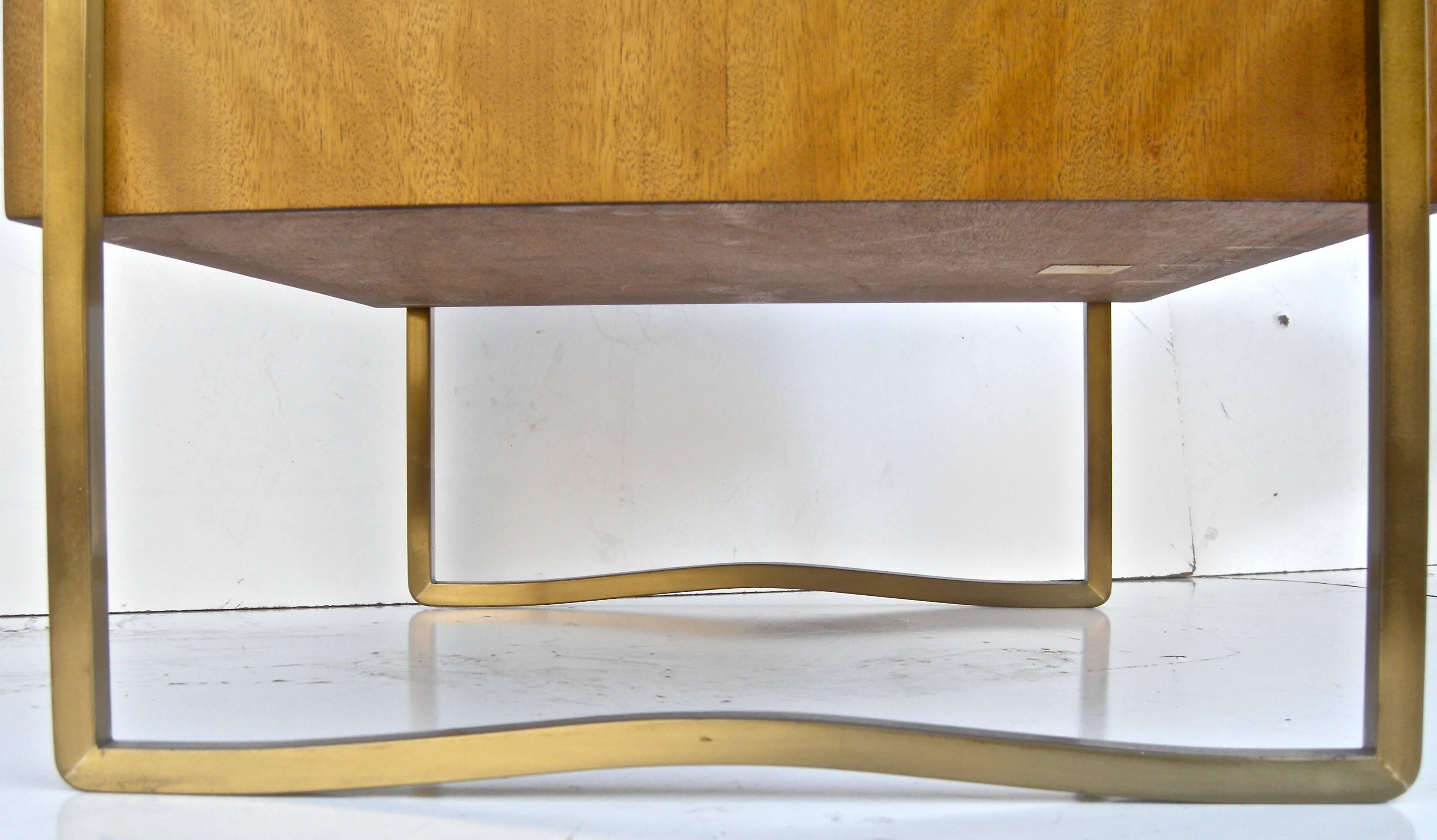 Pair of Kittinger Modernist Side Tables 2