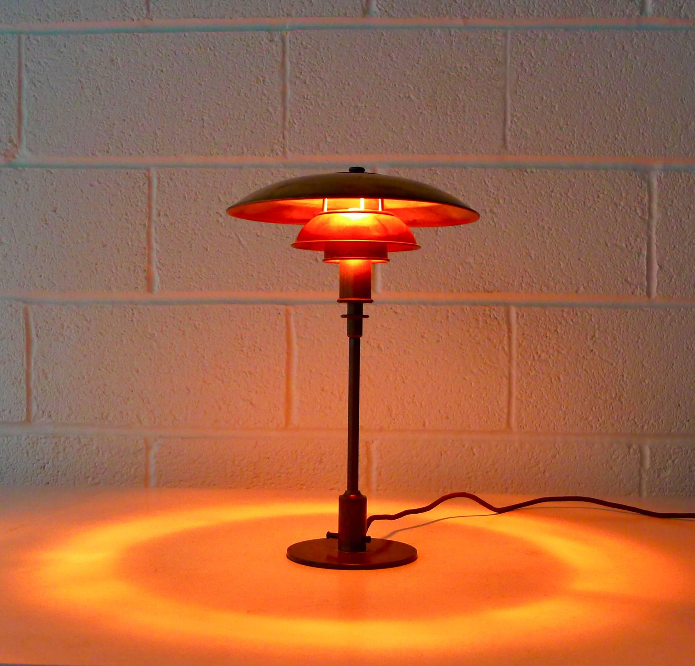Mid-20th Century Poul Henningsen PH 3/2 Copper Table Lamp