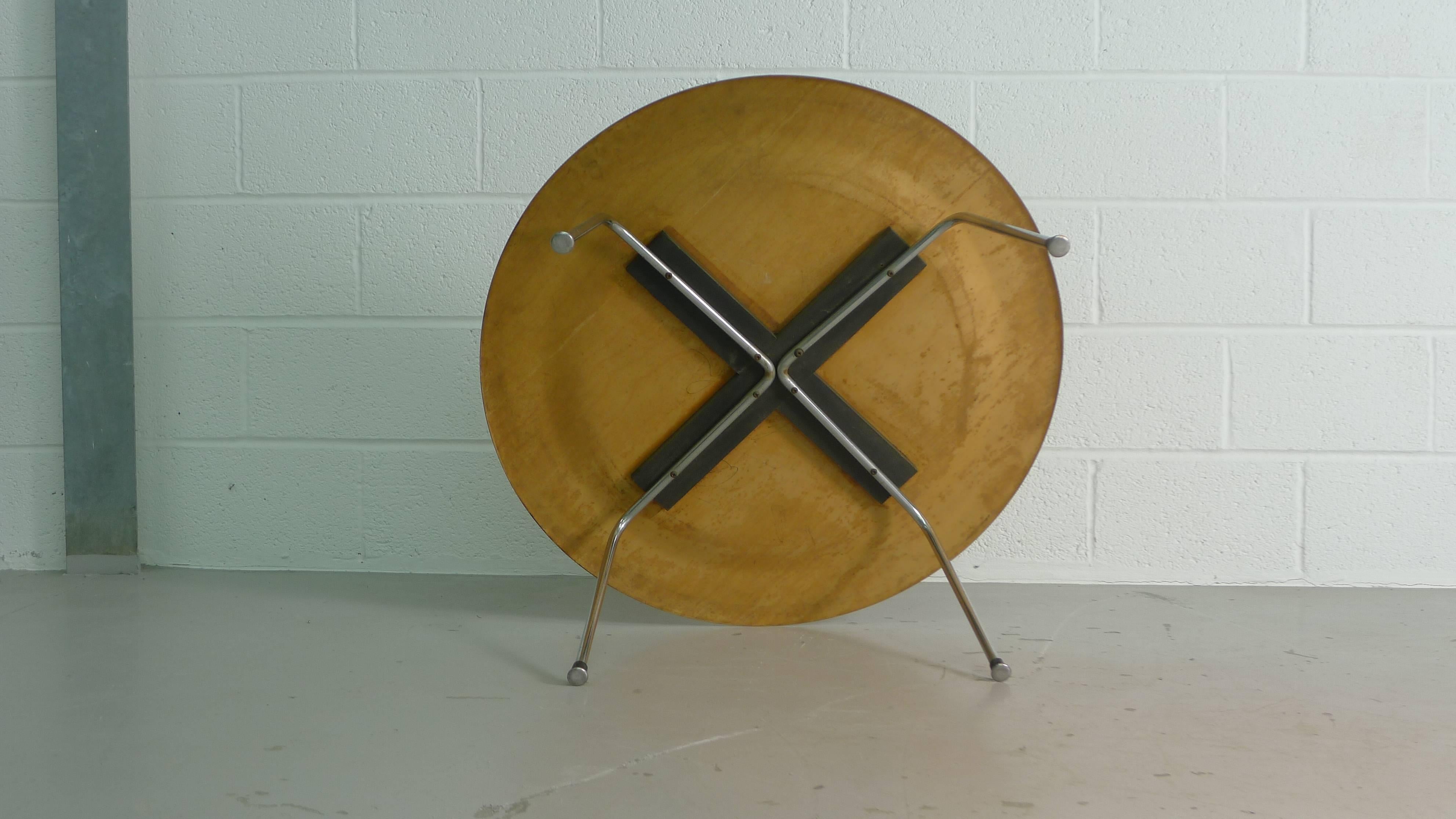 Charles and Ray Eames, CTM, Coffee Table, 1950s Vintage Production In Excellent Condition In Wargrave, Berkshire