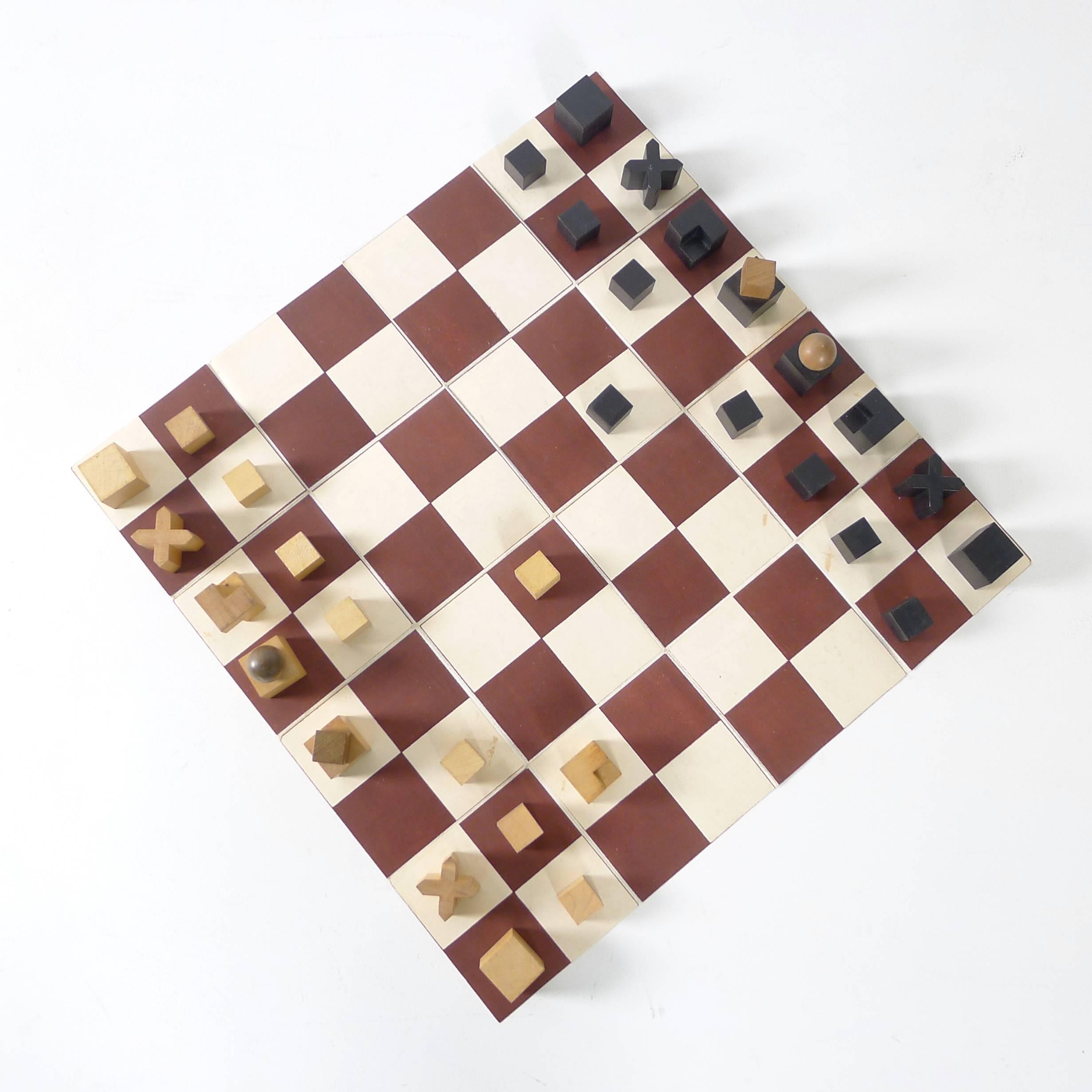 Josef Hartwig Bauhaus Chess Set 1
