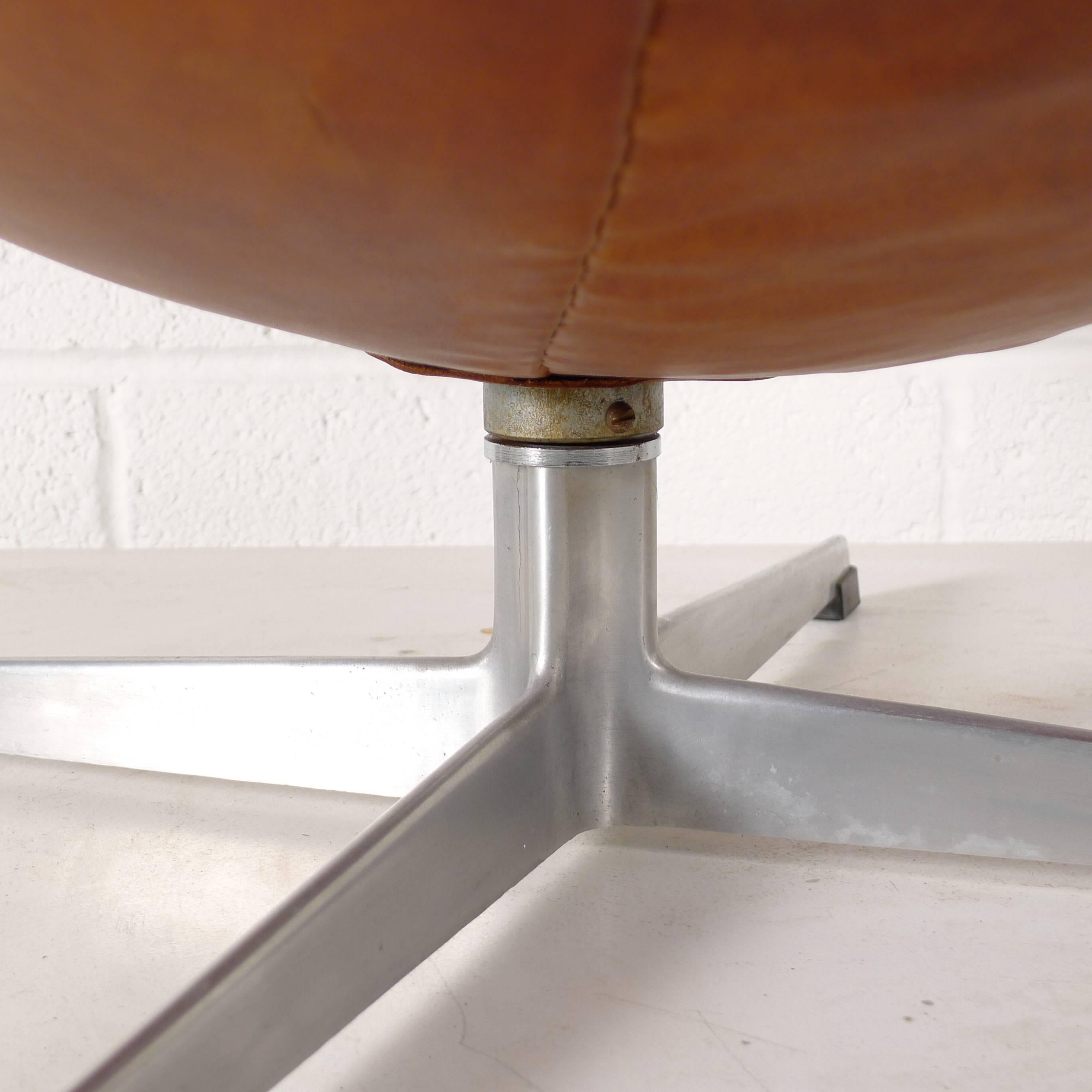 20th Century Arne Jacobsen Egg Chair