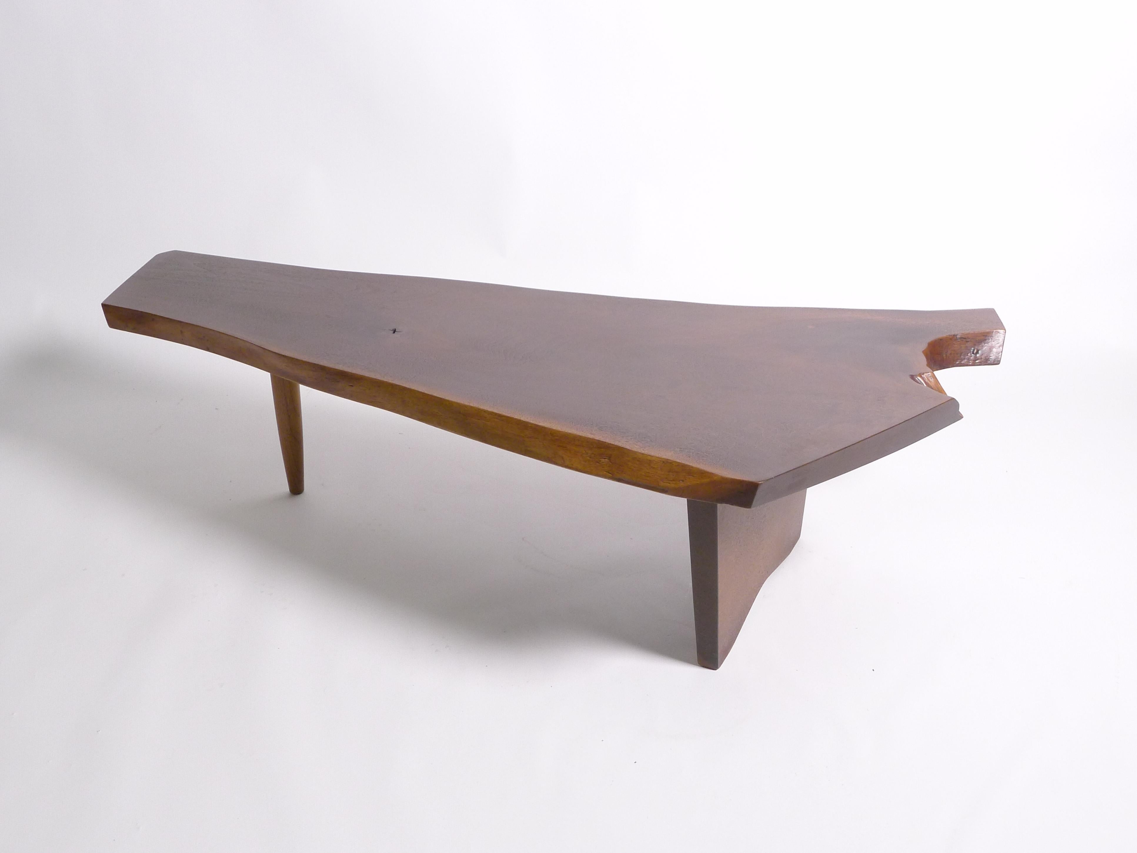 George Nakashima, Early Conoid Coffee Table, 1962, American Black Walnut In Good Condition For Sale In Wargrave, Berkshire