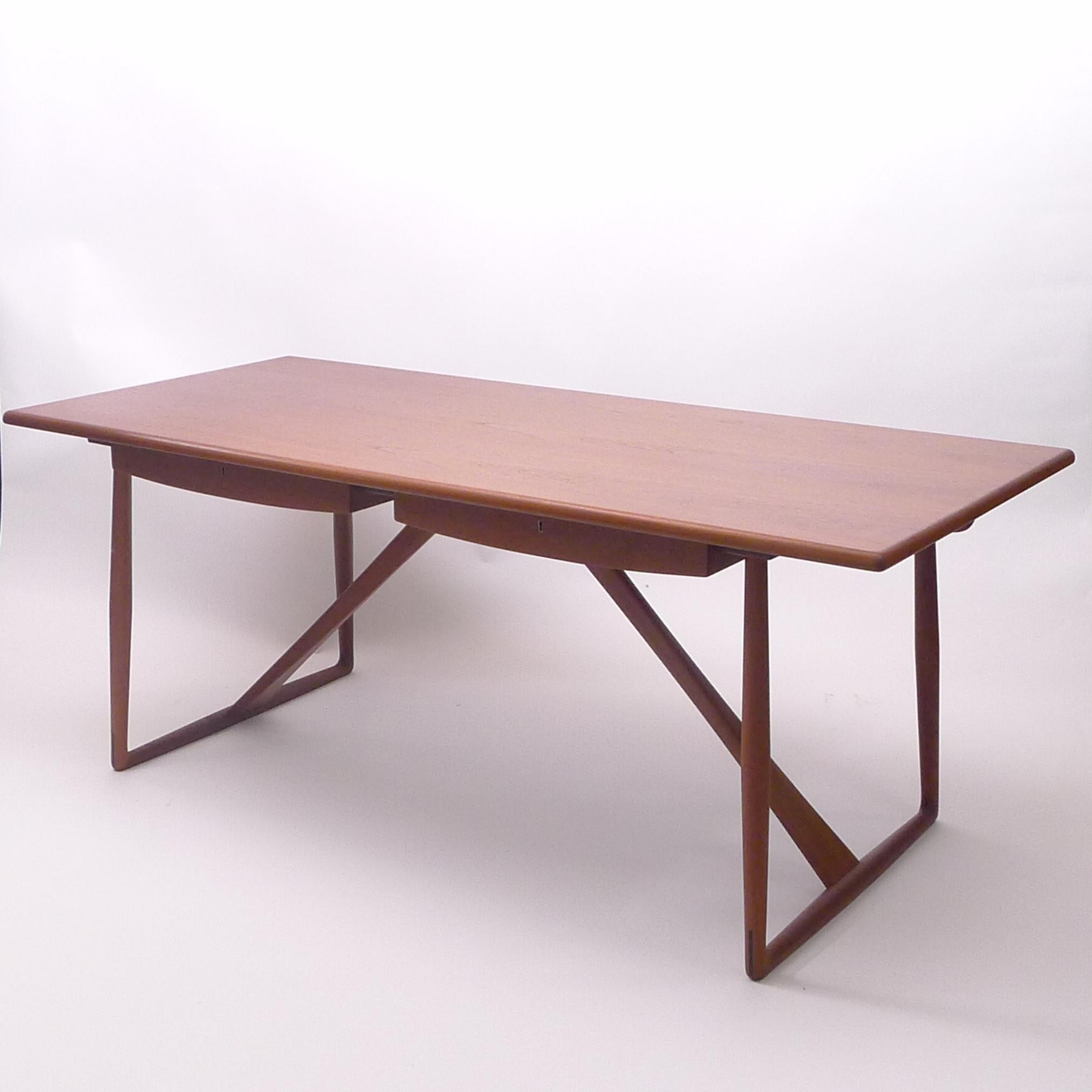 Aksel Bender Madsen & Ejner Larsen, Danish Teak Desk/Table, by Willy Beck c.1957 For Sale 3