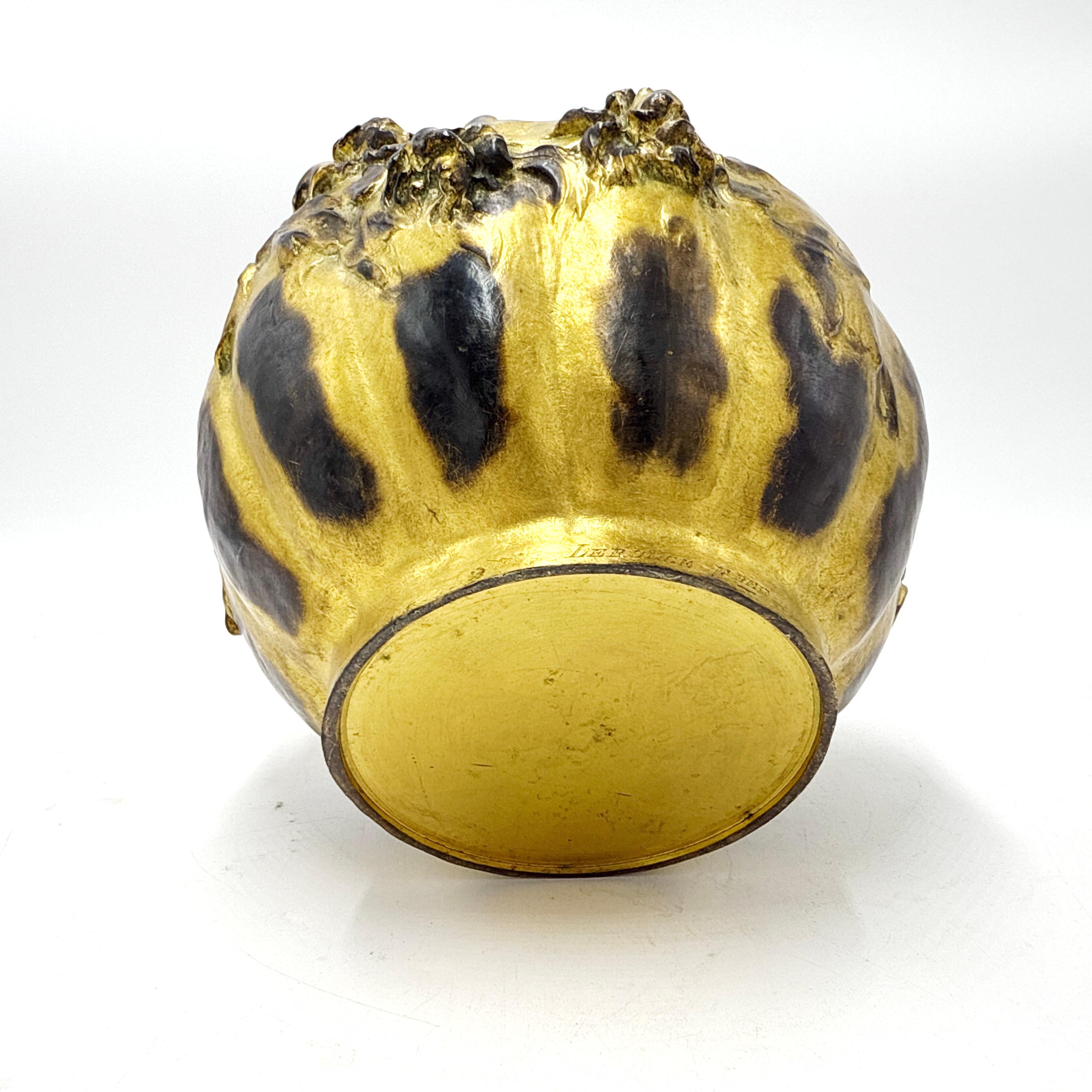 Lerolle Frères - Paris. Pichet en bronze Art Nouveau avec libellule et fleurs en vente 6