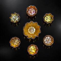 Juego de siete piezas de cristal Favrile de Louis Comfort Tiffany: cuenco para frutos secos y salero