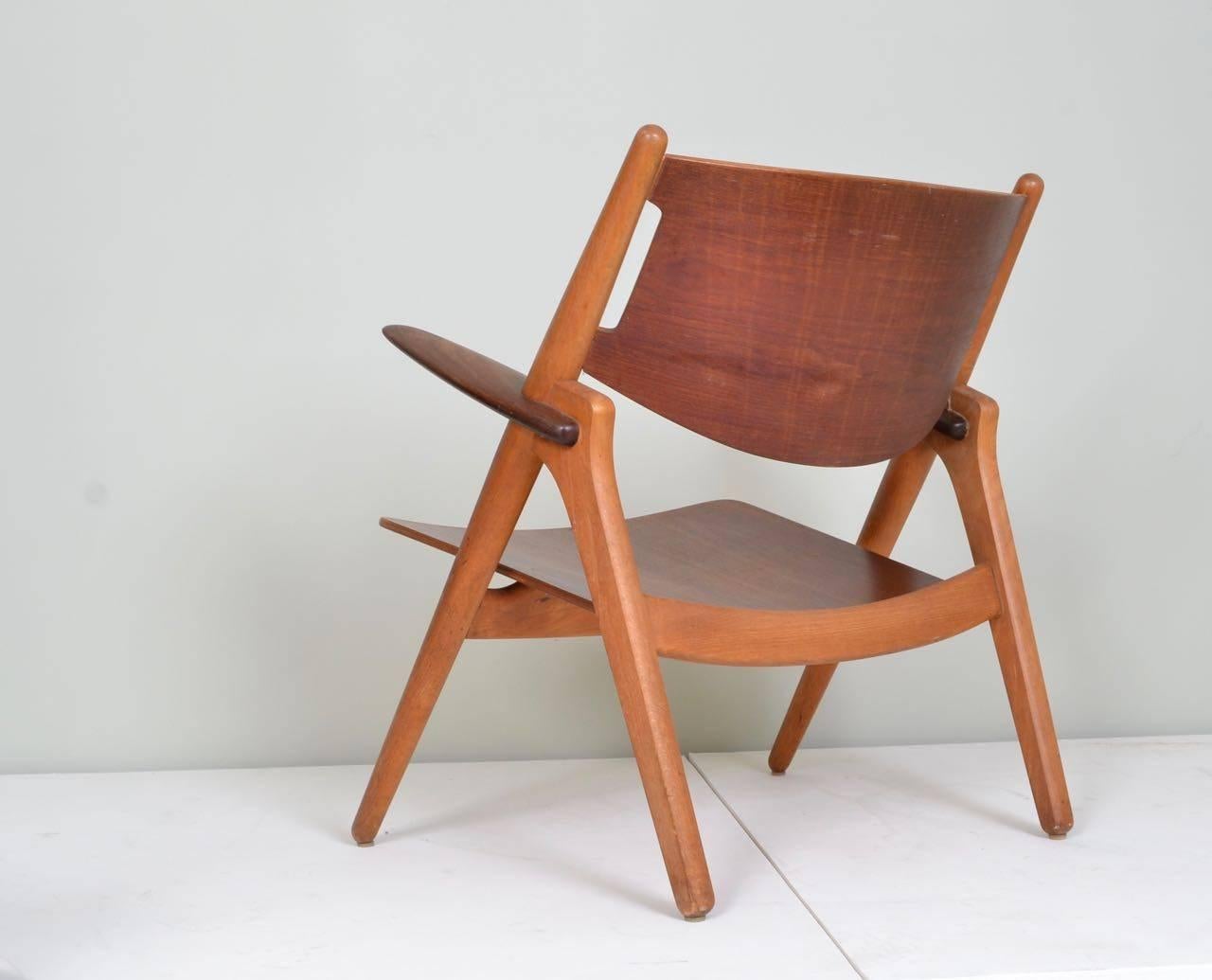 Danish Hans Wegner Sawbuck Chair. Denmark, c.1951 For Sale