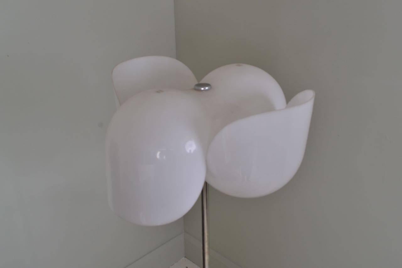 Olaf von Bohr Flower Lamp for Valenti, Italy, circa 1970 In Good Condition For Sale In Wargrave, Berkshire