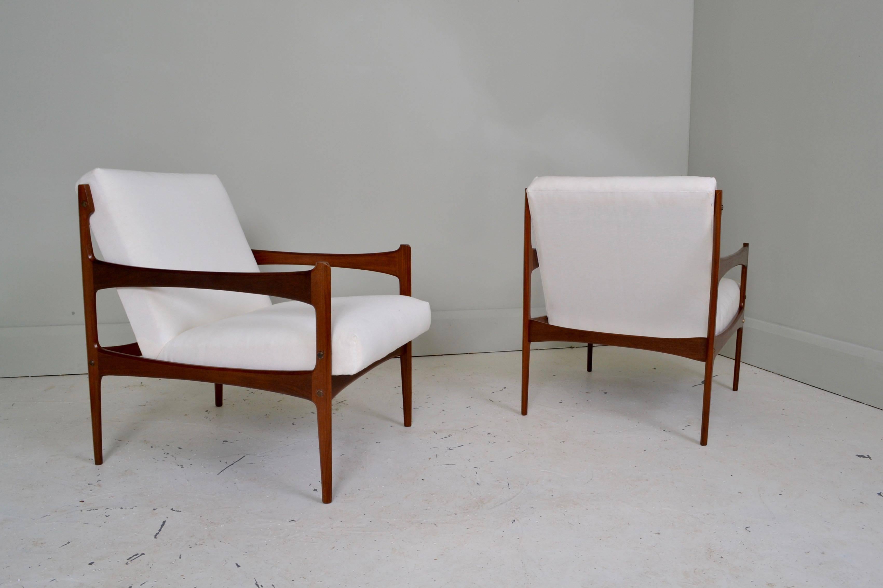 20th Century Architectural Pair of Armchairs, Italy, circa 1950 For Sale
