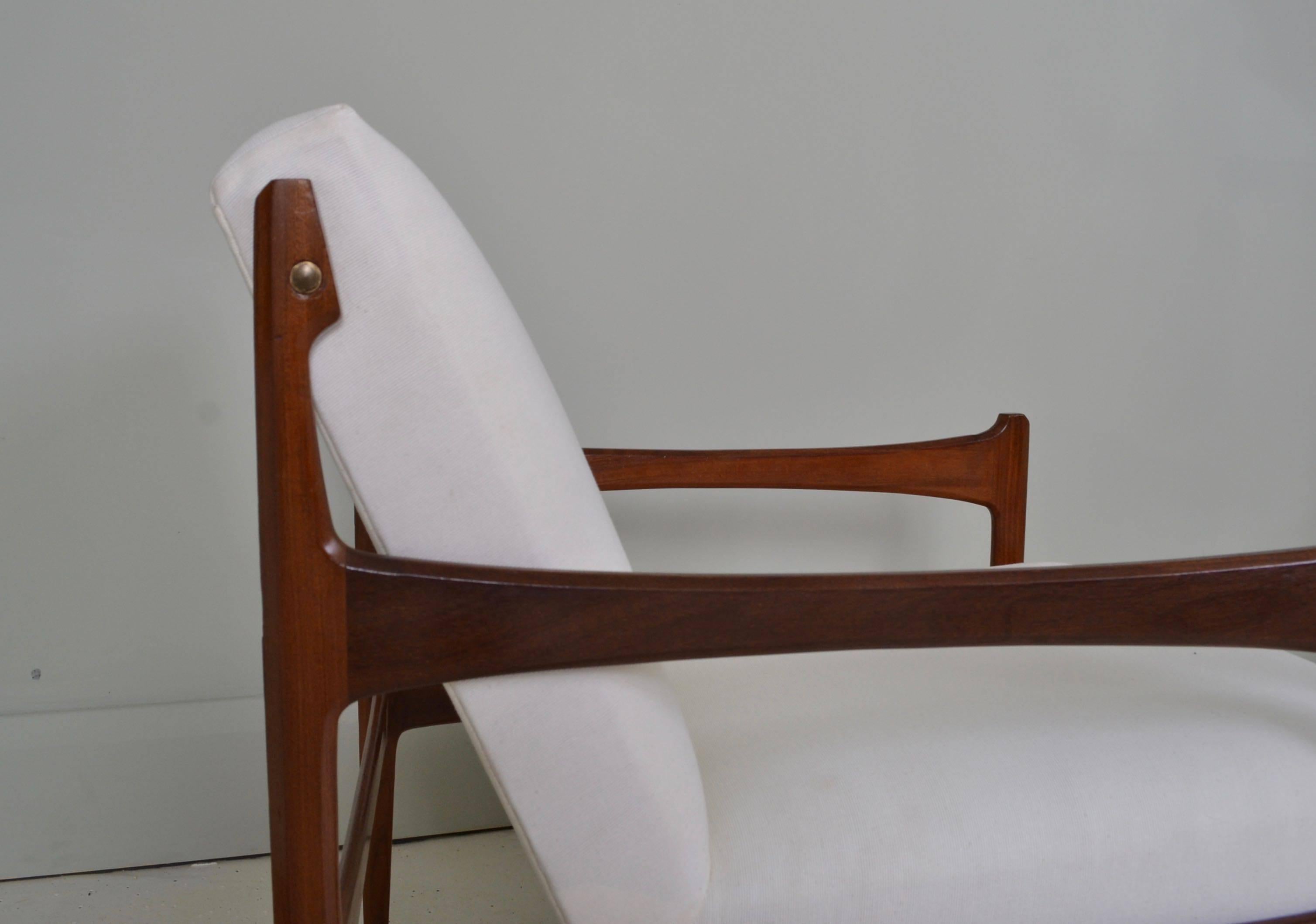 Architectural Pair of Armchairs, Italy, circa 1950 For Sale 2