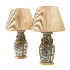Pair of 19th Century Chinese Famille Rose Vases Wired as Lamps 6
