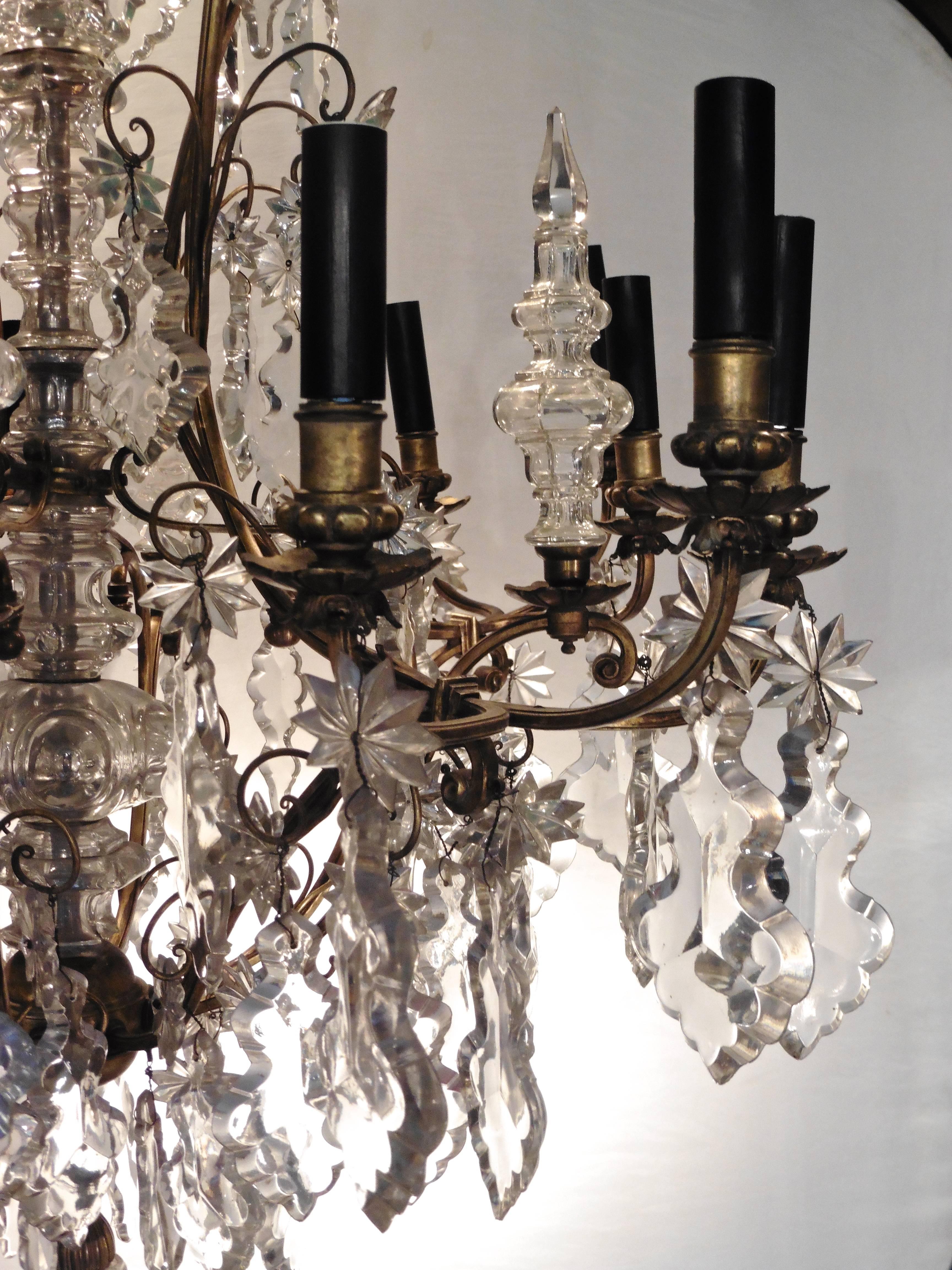 French Louis Philippe Twelve-Arm Gilt Bronze and Crystal Chandelier, circa 1850 3