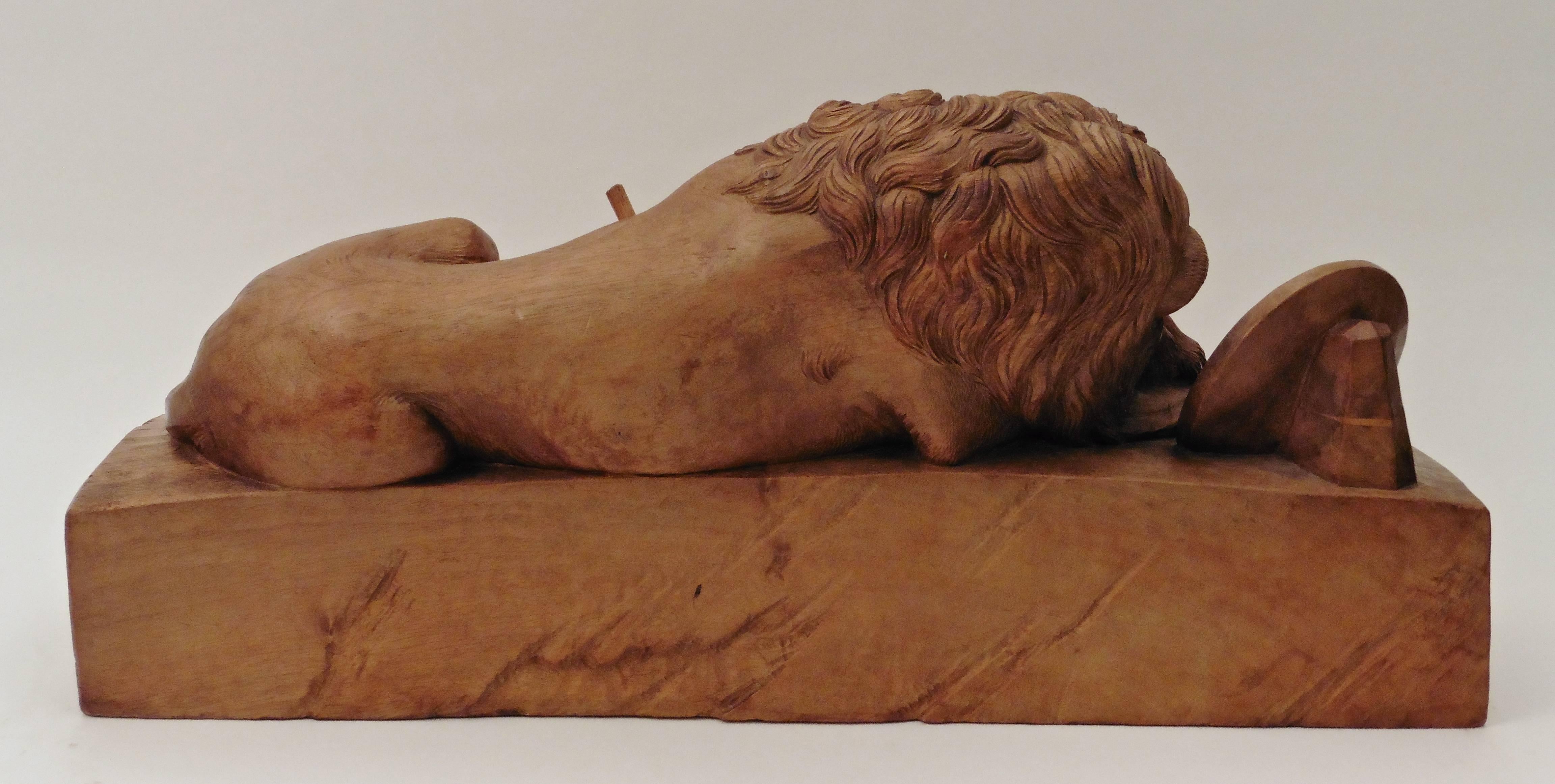 Large Continental Carved 'The Lion of Lucerne' Fruitwood Model, circa 1880 2