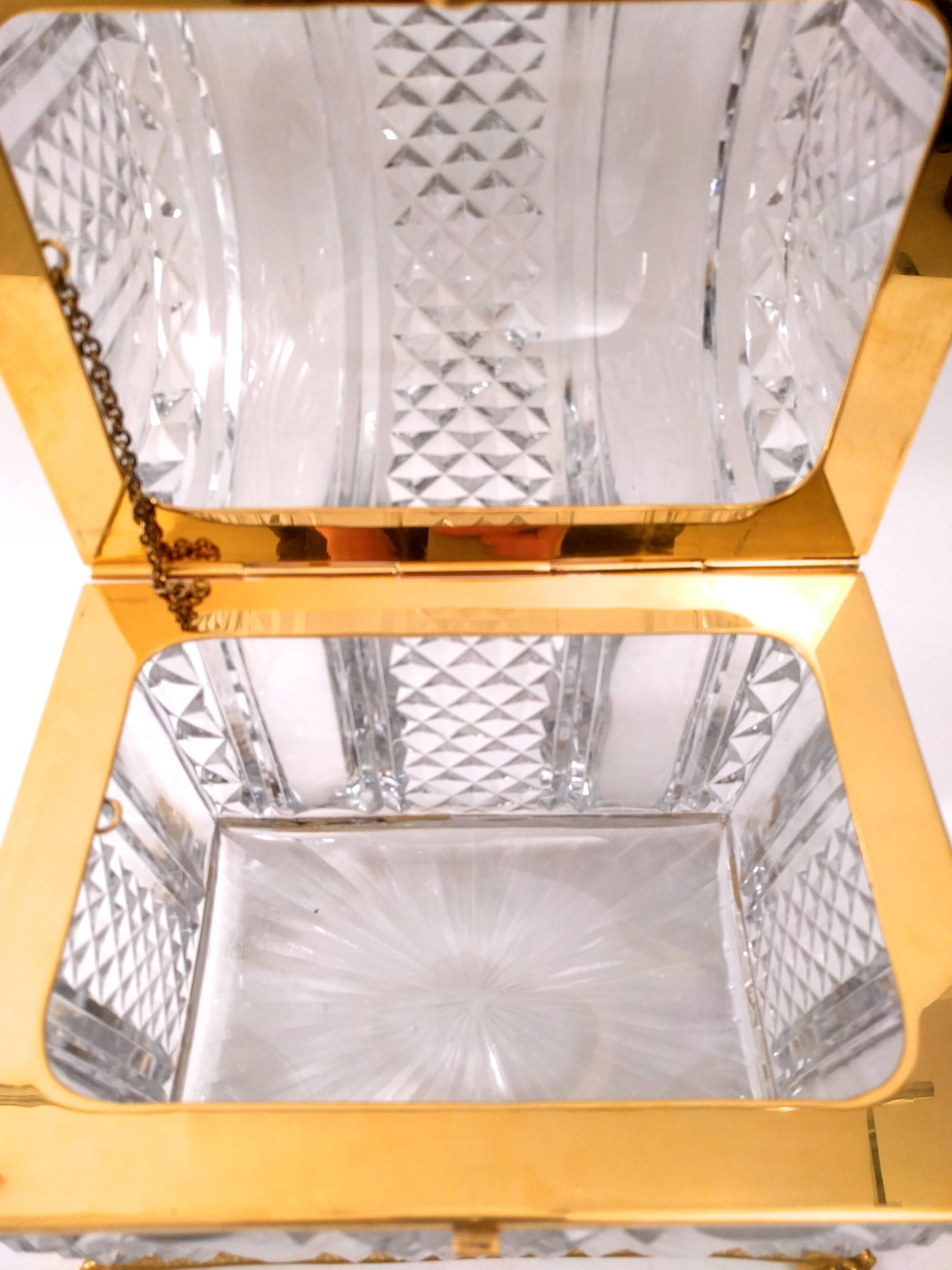 Monumental Cut Crystal and Gilt Bronze Coffer, Early 20th Century In Good Condition In London, GB
