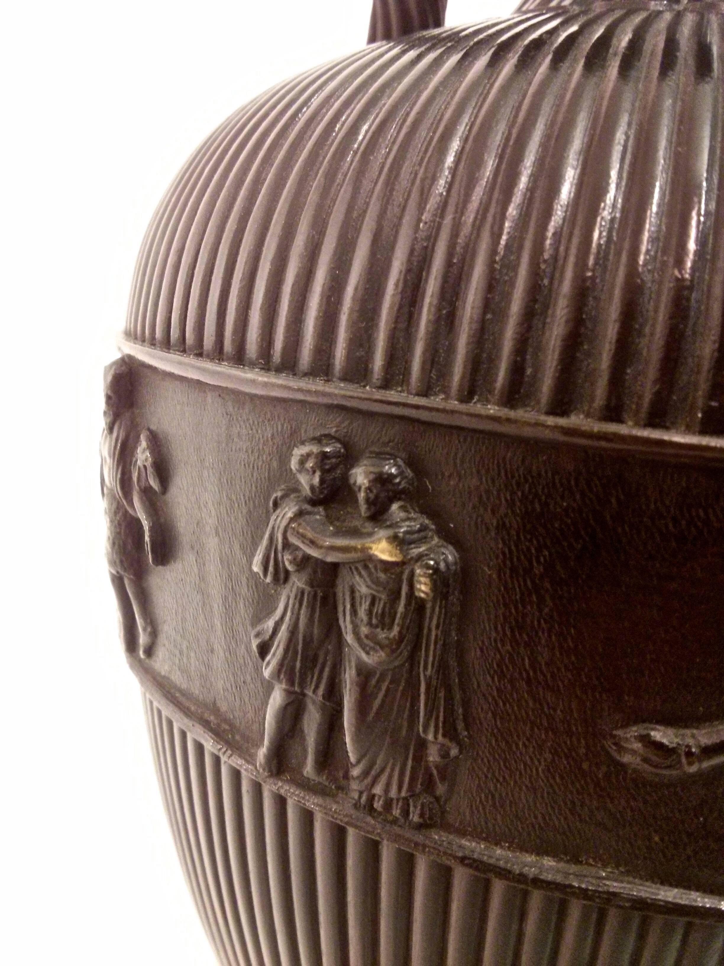 Pair of French Bronze Amphora Shaped Urns, circa 1900 For Sale 3