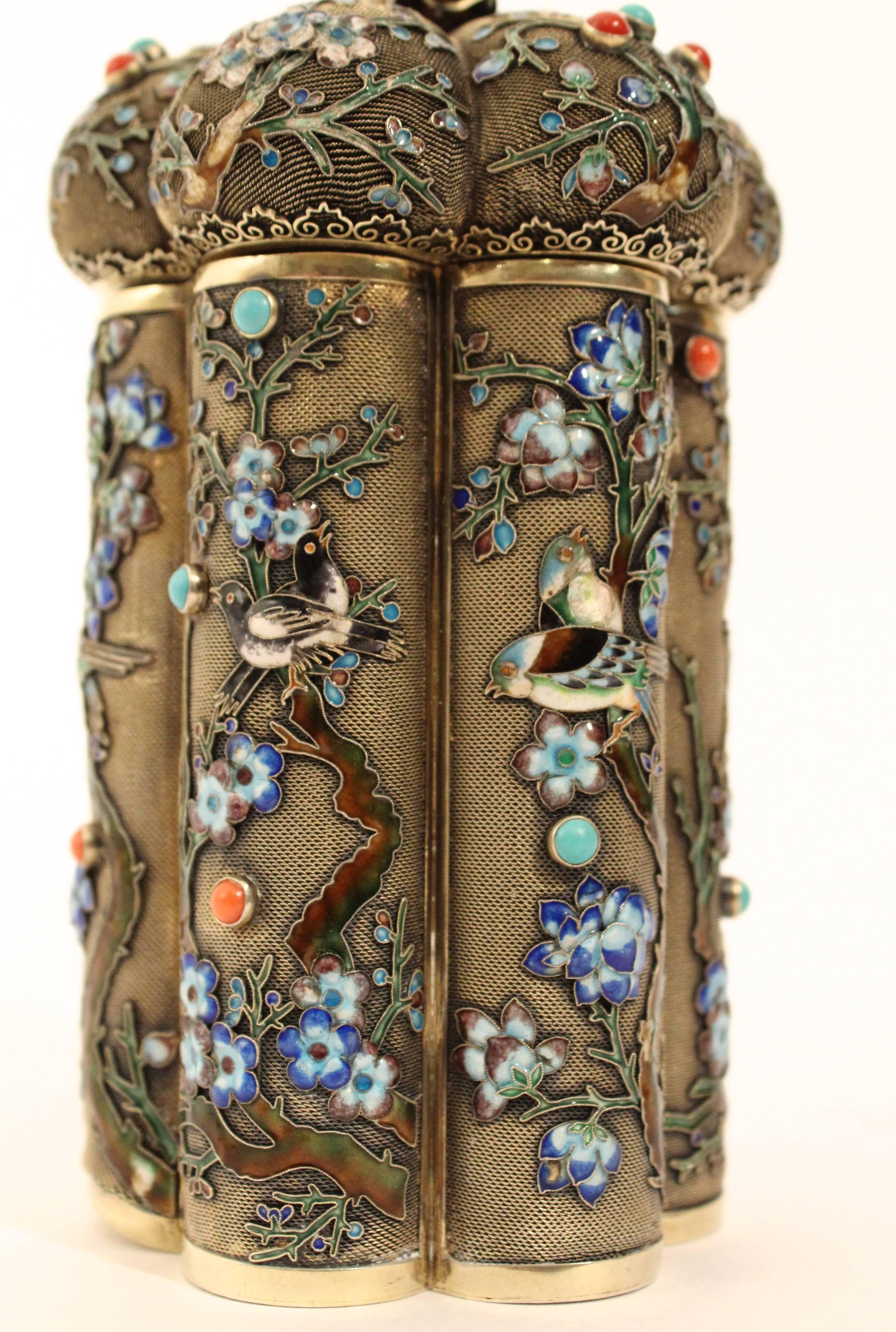 Chinese Silver Gilt Filigree and Enamel Box, circa 1910 In Good Condition In London, GB