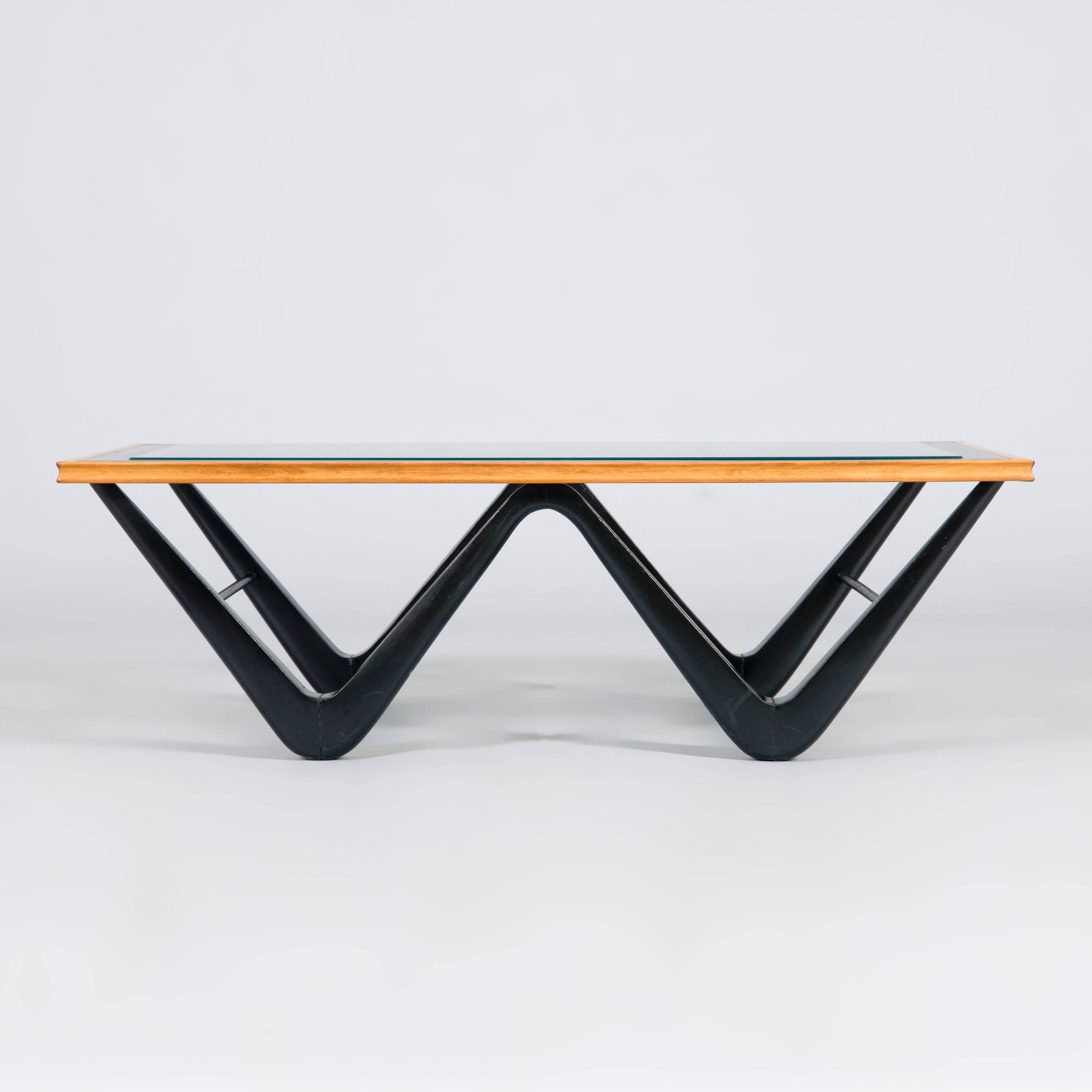 Black lacquer Pau Marfim low centre table attributed to Giuseppe Scapinelli, Brazil, 1950s.