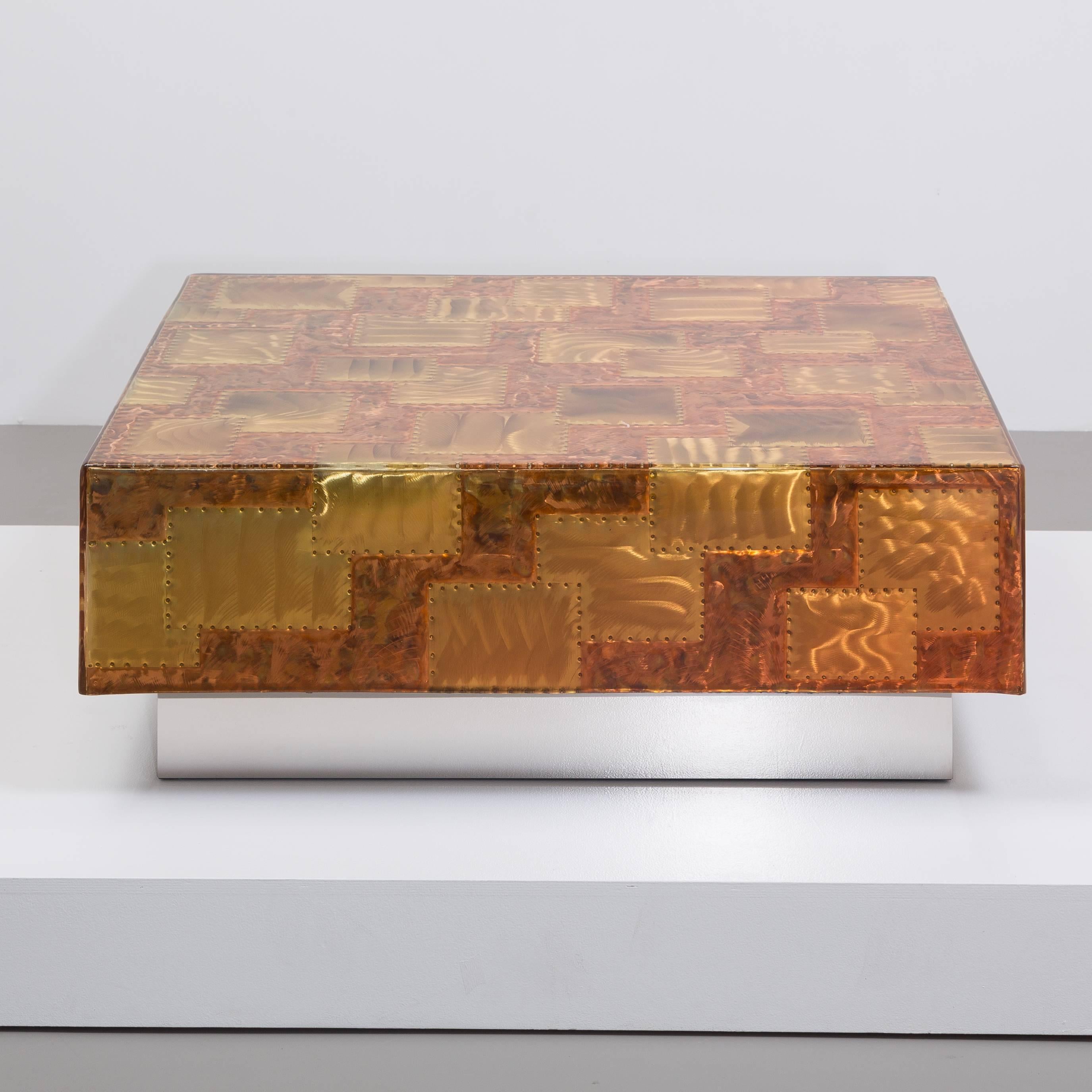 Late 20th Century Sensational Illuminated Lacquered Copper Coffee Table, 1970s