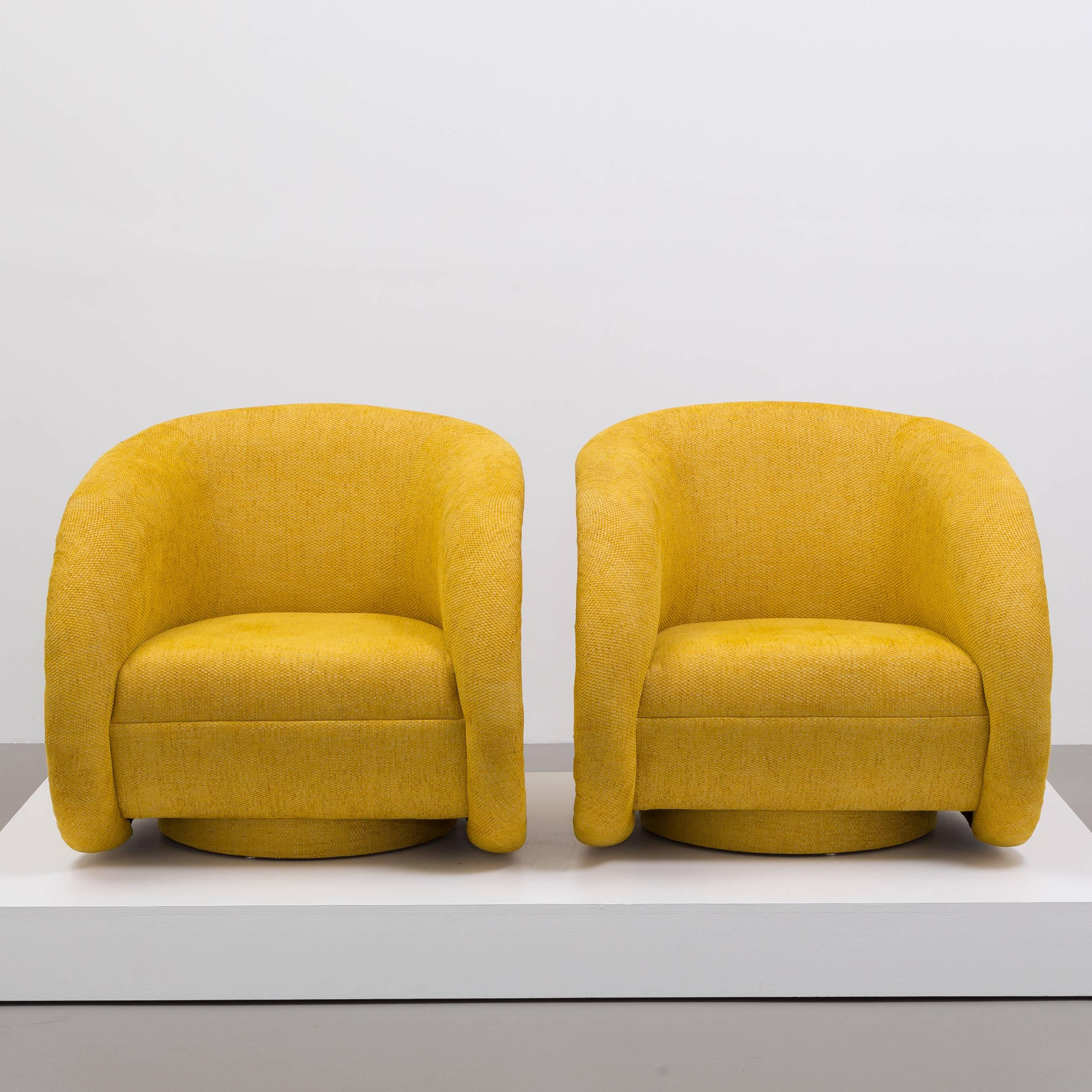 A large pair of upholstered swivel chairs, USA, mid-1990s. Fully rebuilt and reupholstered by Talisman

Price includes 20% VAT which is removed for items shipped outside the EU.