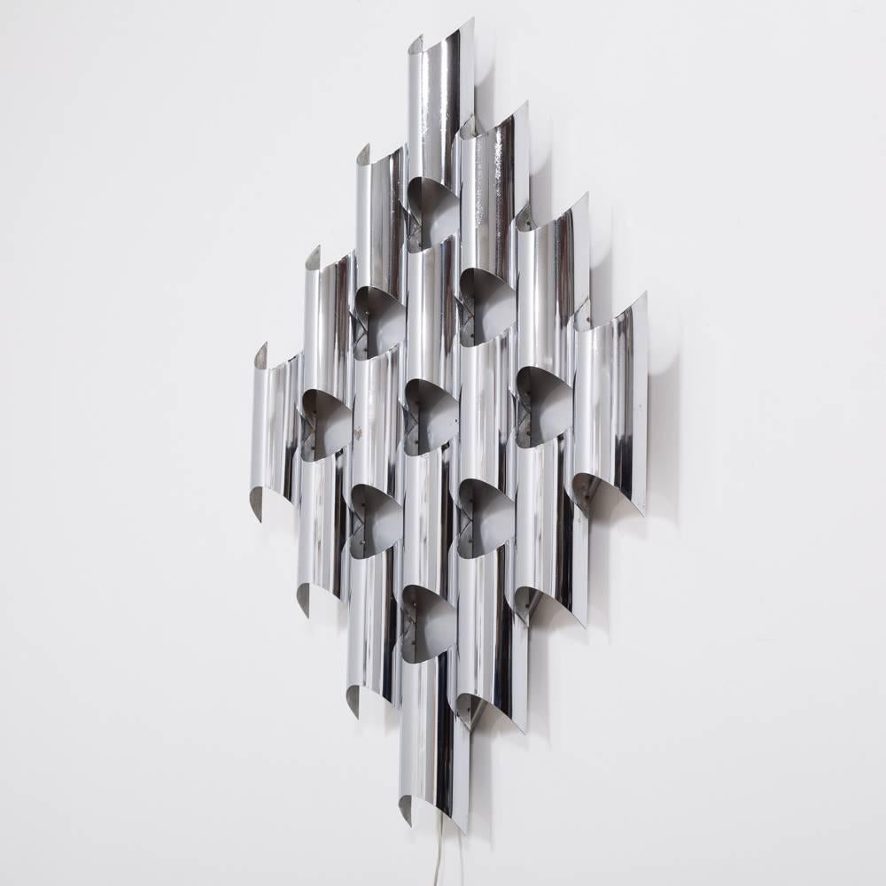 20th Century Large Chrome-Plated Sculptural Wall Light, USA, 1970s For Sale