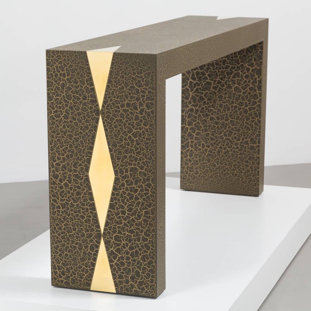 The Crackle Console Table by Talisman Bespoke  im Zustand „Hervorragend“ im Angebot in London, GB