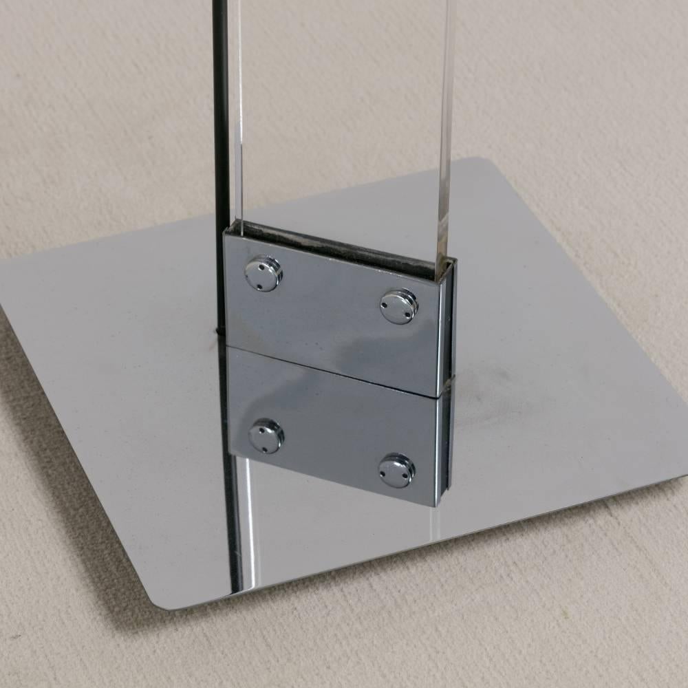 Late 20th Century Single Lucite and Chrome Floor Standing Uplighter, 1980s For Sale