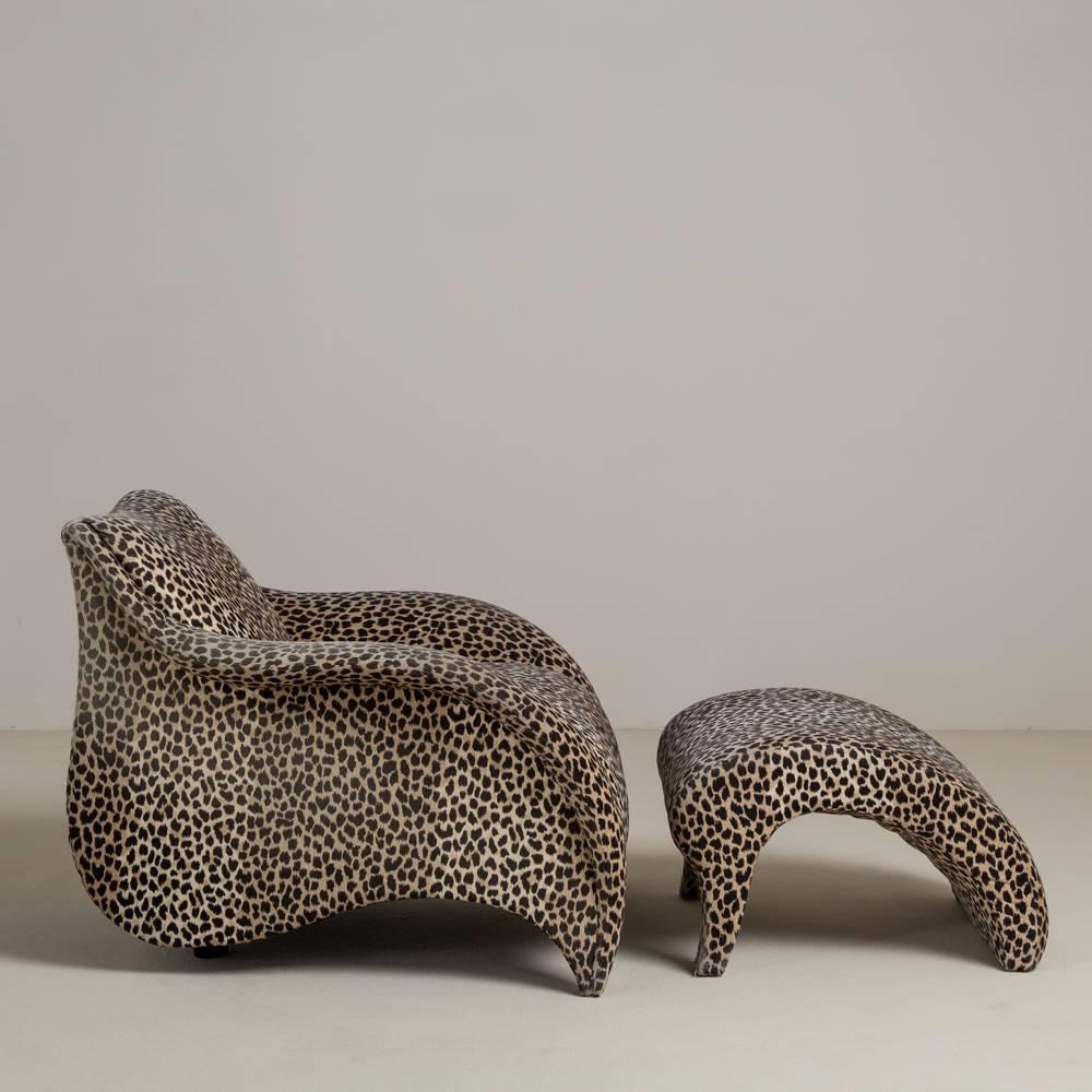 A leopard print chair and stool by Vladimir Kagan original upholstery and label.

Prices include 20% VAT which is removed for items shipped outside the EU.