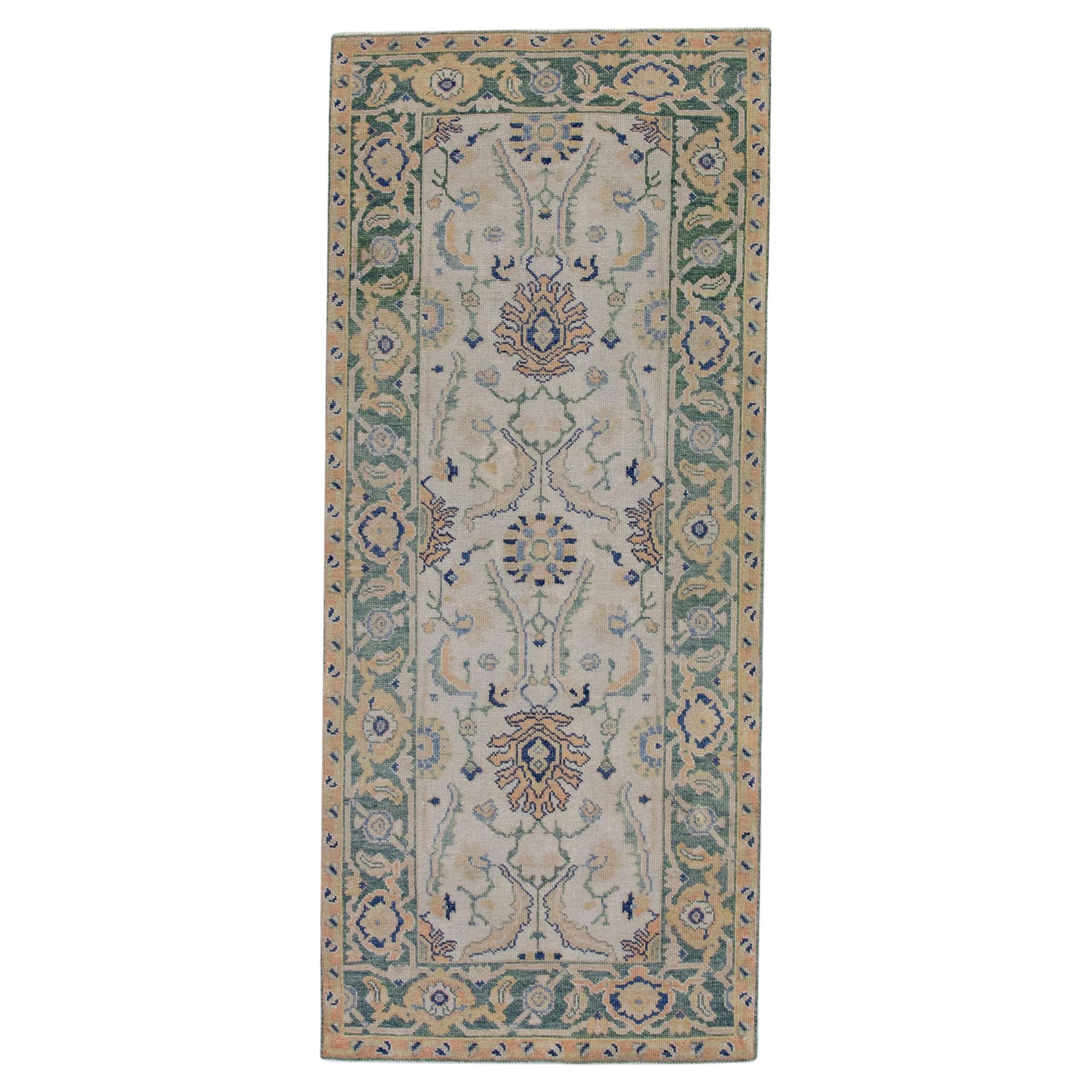 Tapis turc Oushak Vert, jaune et bleu Tapis de laine tissé à la main 2'8" x 5'11" en vente