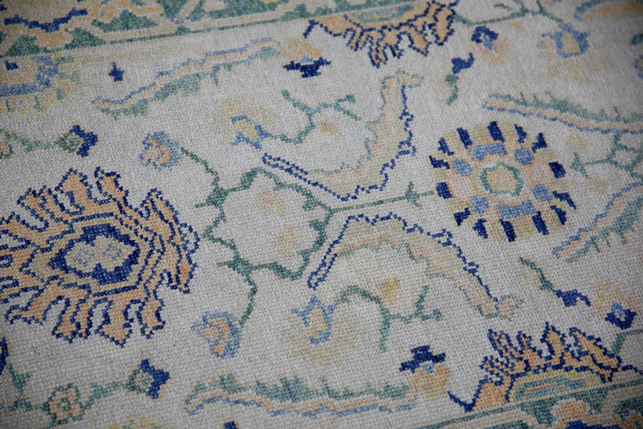 Tapis turc Oushak Vert, jaune et bleu Tapis de laine tissé à la main 2'8