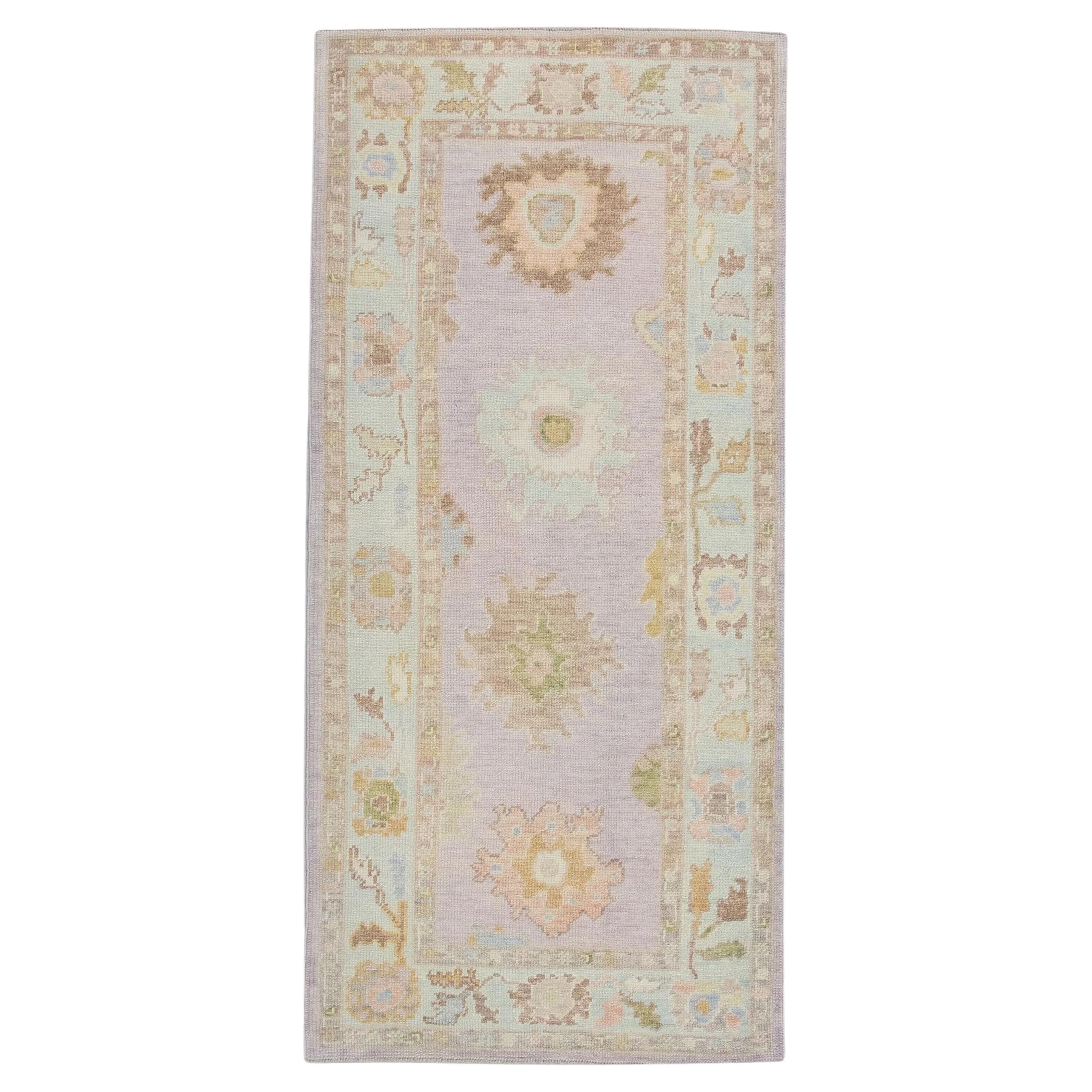 Tappeto turco Oushak Lavanda, Menta e Blush Tessuto a mano in lana 3'2" x 6'4" in vendita