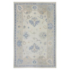 Türkischer Oushak-Teppich Elfenbein, Blau & Beige Handgewebter Wollteppich 6' x 8'9"