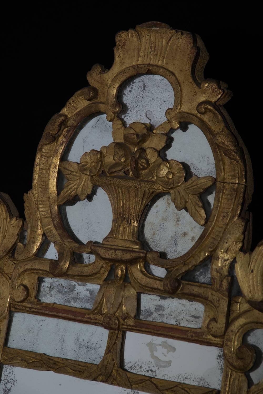 18th Century French Mirror In Good Condition For Sale In New York, NY