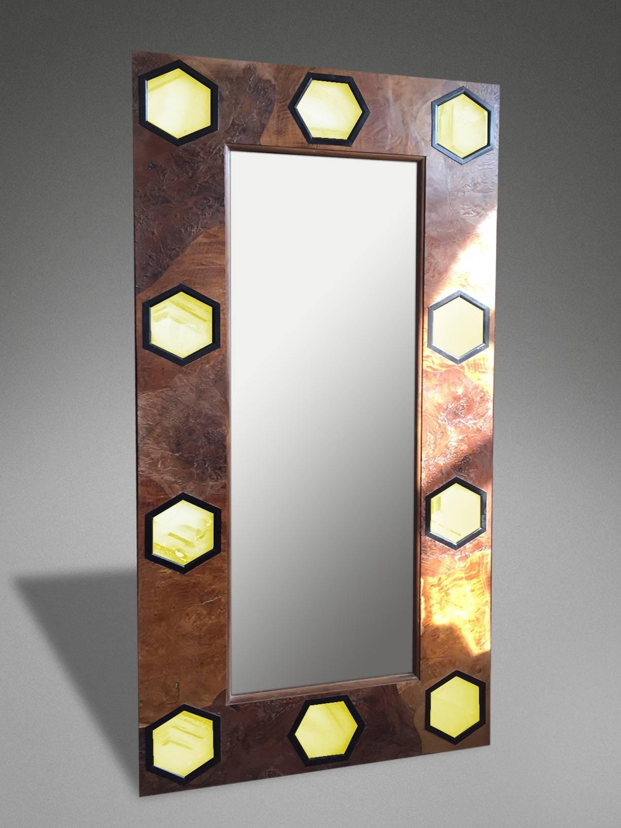 1930s Style Mirror with Rare Veneers and Solid Quartz Hexagonal Plaques For Sale 2