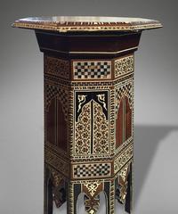 Early 20th Century Ciaro End Table