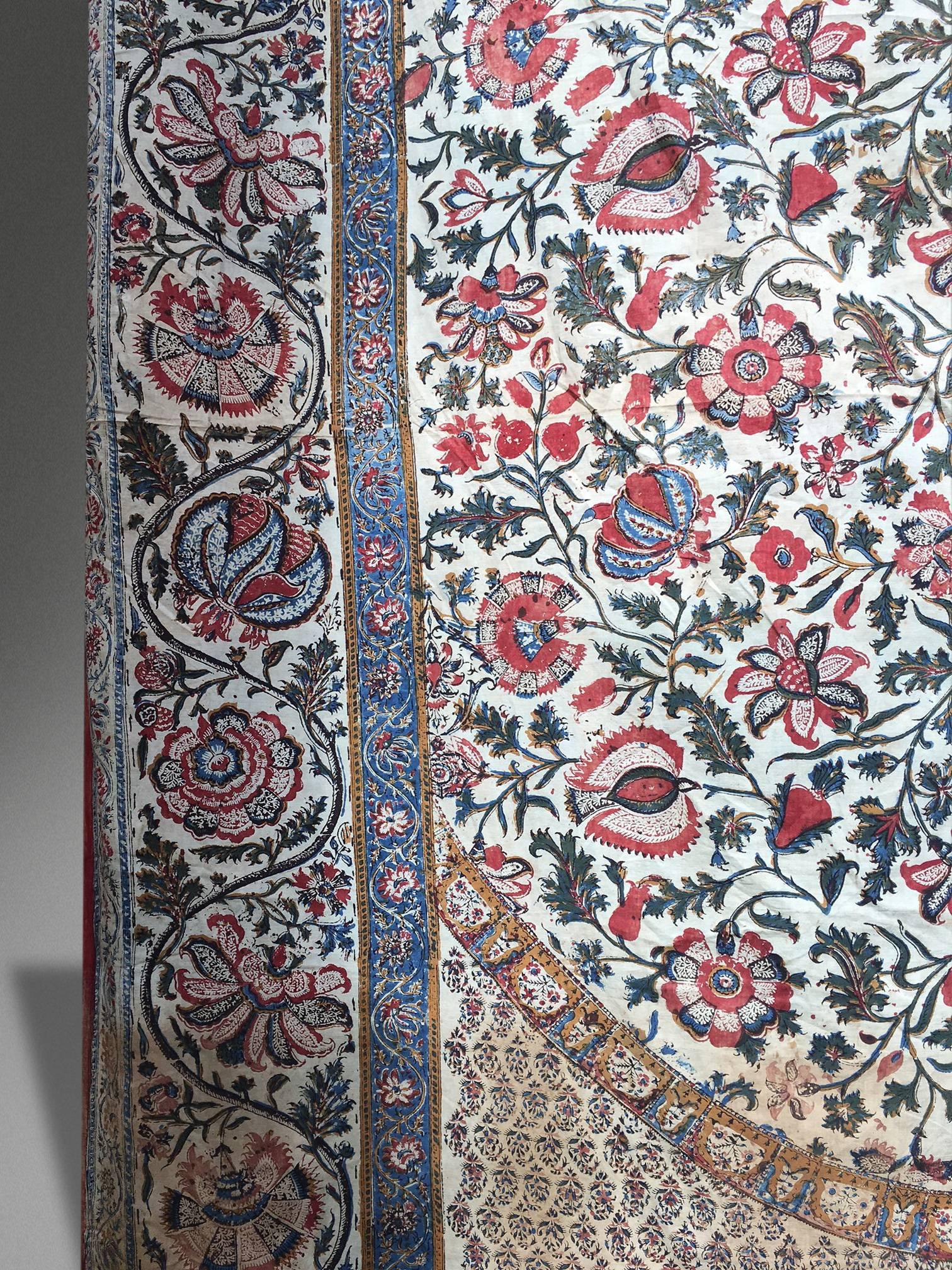 hand-painted palampore, circa late 18th century. 

Northern India, typical floral motif.