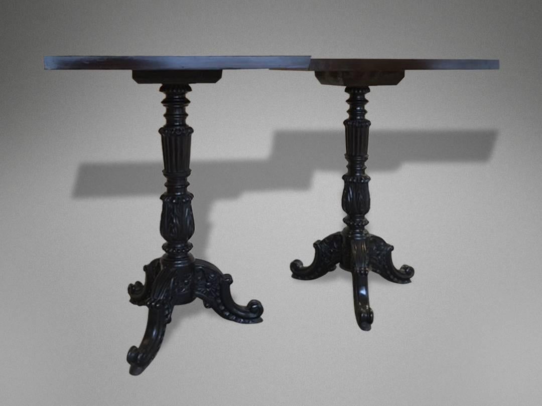 Indian Pair of Solid and Macassar Ebony Lamp Tables For Sale