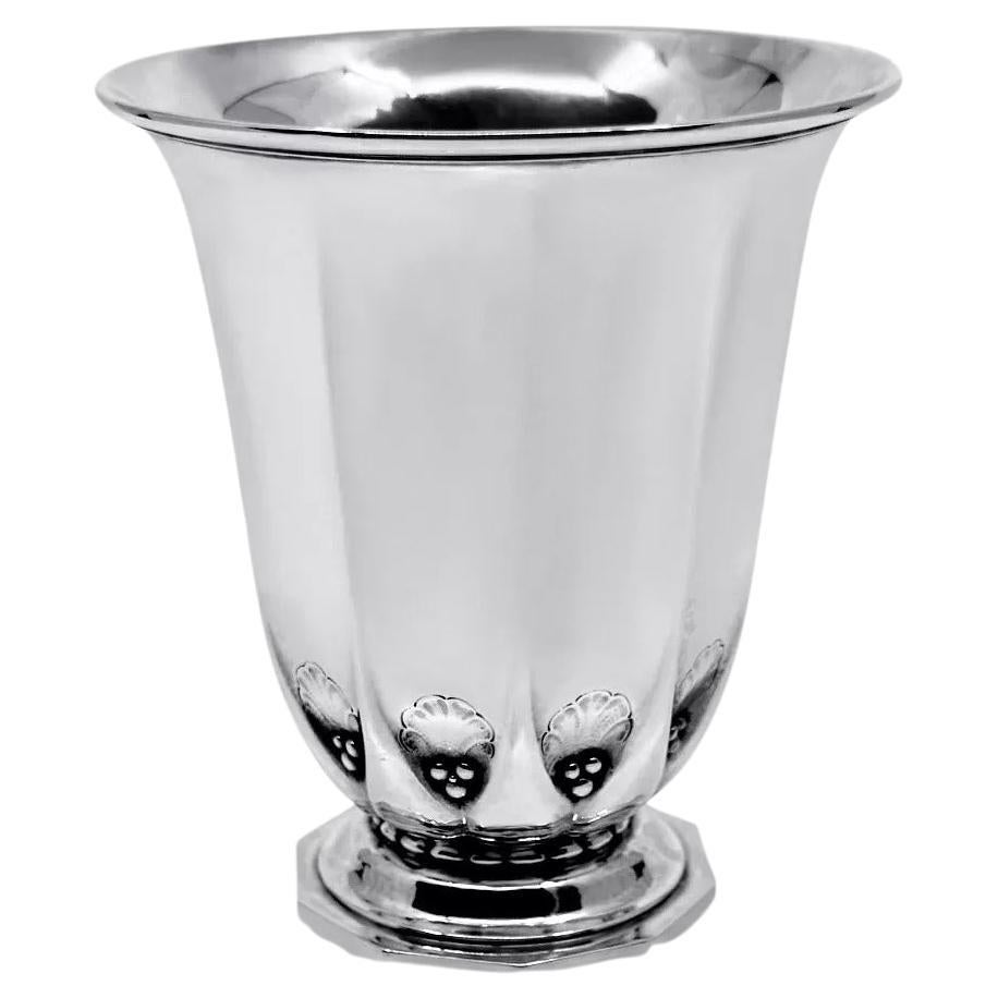 Georg Jensen Sterling Silber Vase - Design #465 von Gundorph Albertus (1926) im Angebot