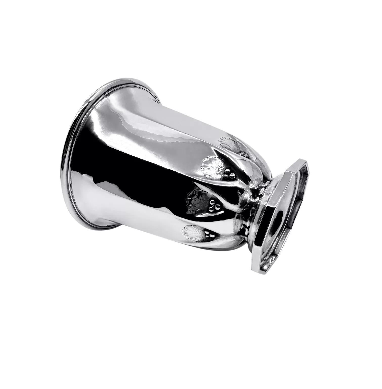 Georg Jensen Sterling Silber Vase - Design #465 von Gundorph Albertus (1926) (Art nouveau) im Angebot