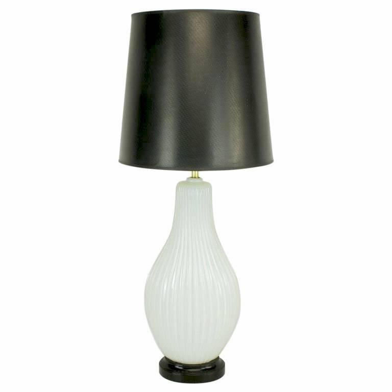 Murano Ribbed Gourd-Form White Opaline Glass Table Lamp For Sale
