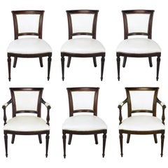 Ensemble de six chaises de salle à manger de style Louis XVI en cerisier et cuir blanc des années 1940