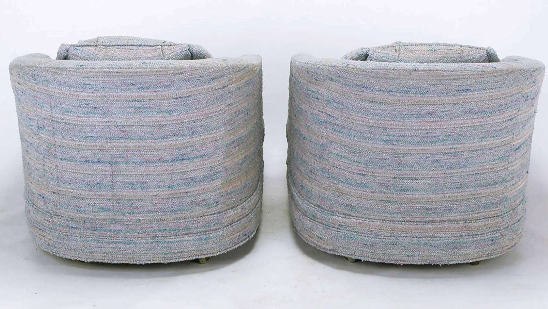 Pair of Knapp & Tubbs Barrel Chairs in Original Blue Upholstery In Good Condition In Chicago, IL