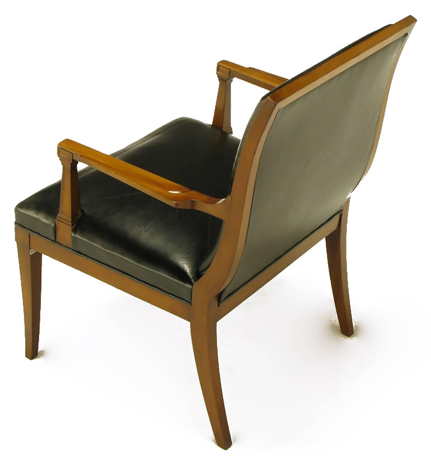 Pair of Stow Davis Black Leather and Walnut Sculptural Armchairs In Good Condition In Chicago, IL
