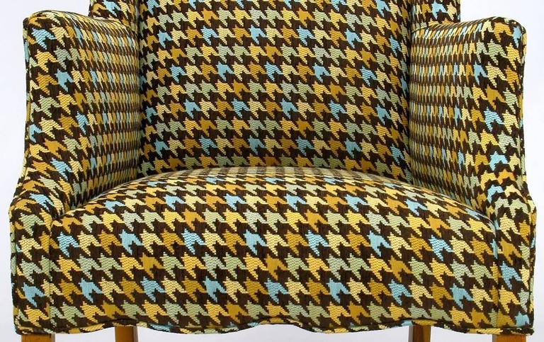 Pair of 1940s Wing Chairs in Colorful Overscaled Houndstooth Wool For Sale 1