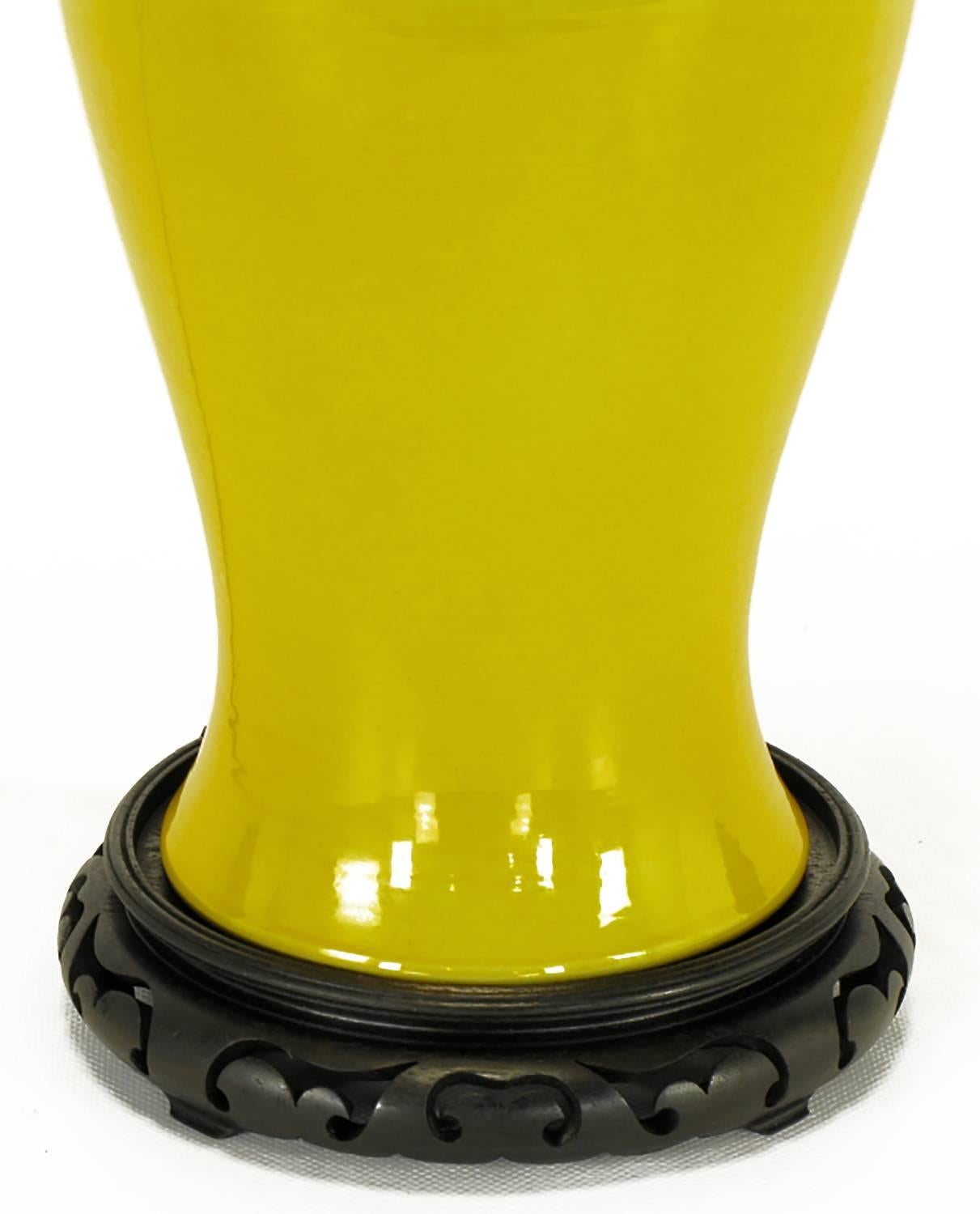 Mid-20th Century Warren Kessler Ochre Yellow Vase-Form Table Lamp