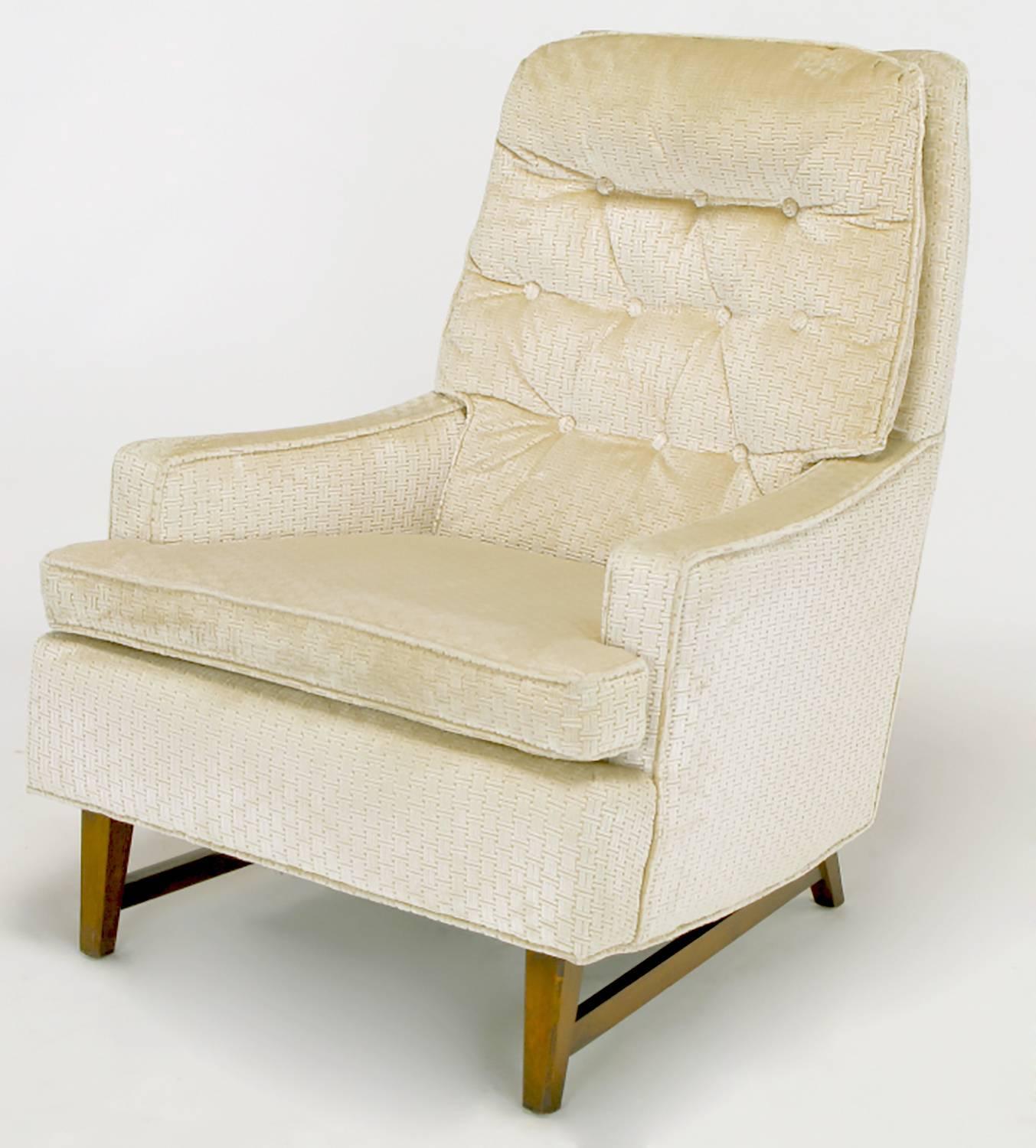 Pair of 1960s High Back Ivory Cut Velvet Lounge Chairs after Harvey Probber In Excellent Condition For Sale In Chicago, IL